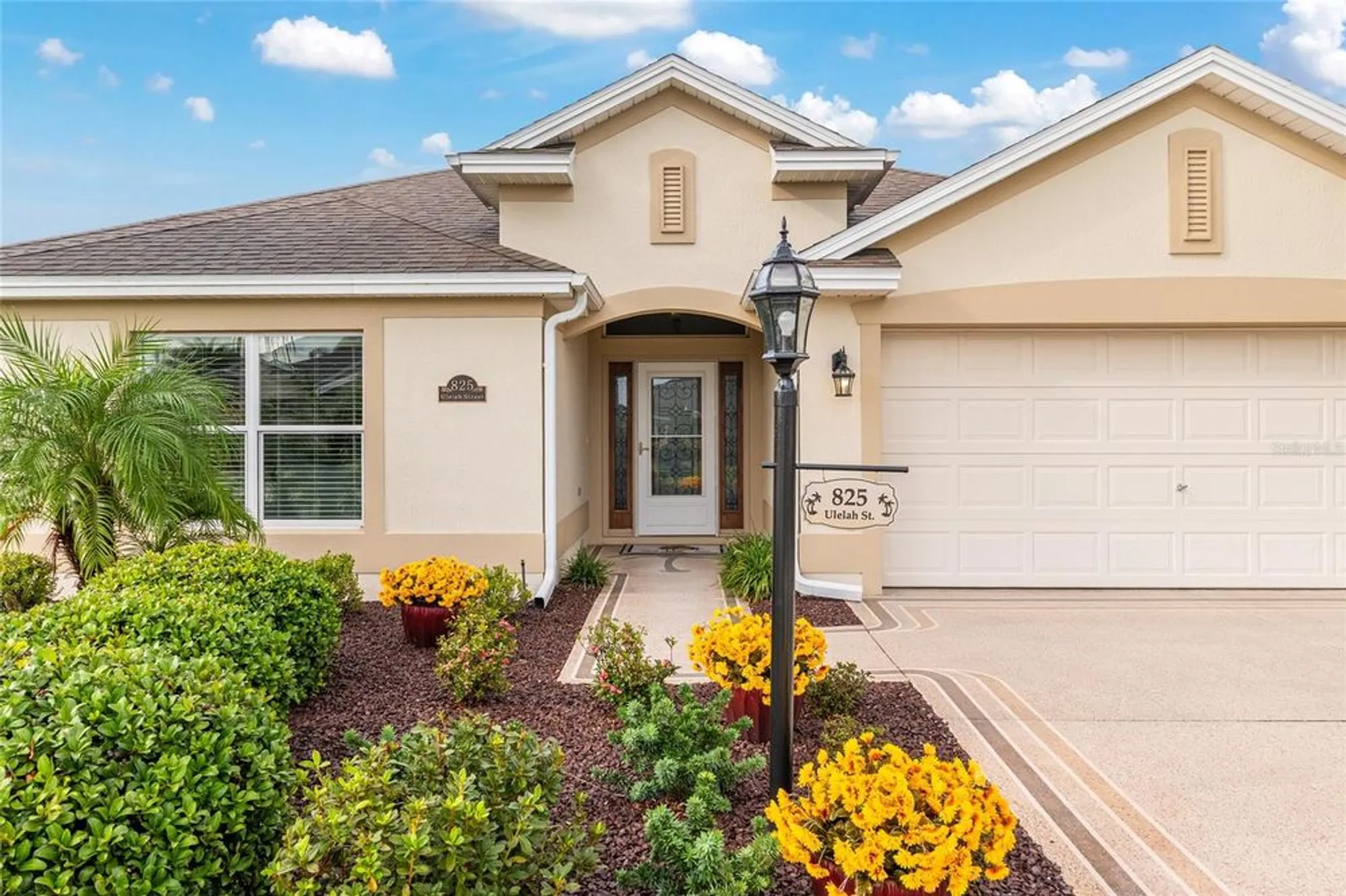 Property Slideshow image 4 of 80 | 825 ulelah st, The Villages, FL, 32163