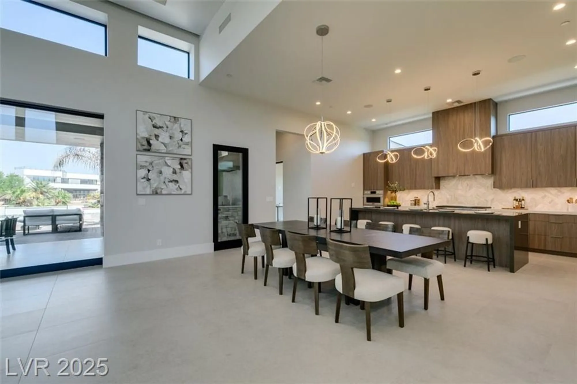 Property Slideshow image 12 of 48 | 40 reflection shores ln, Henderson, NV, 89011