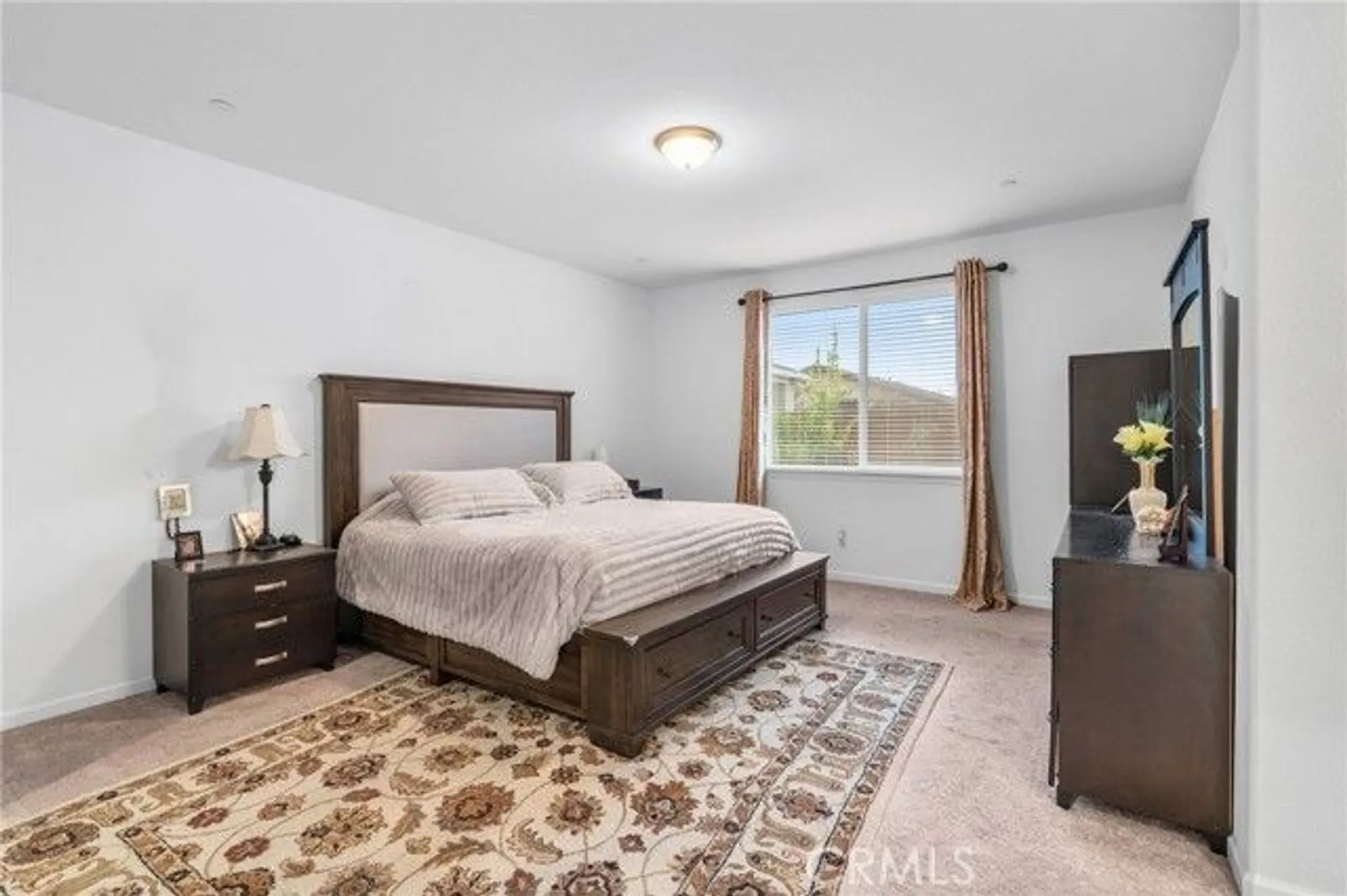 Property Slideshow image 20 of 40 | 9276 red thistle ct, Sacramento, CA, 95829