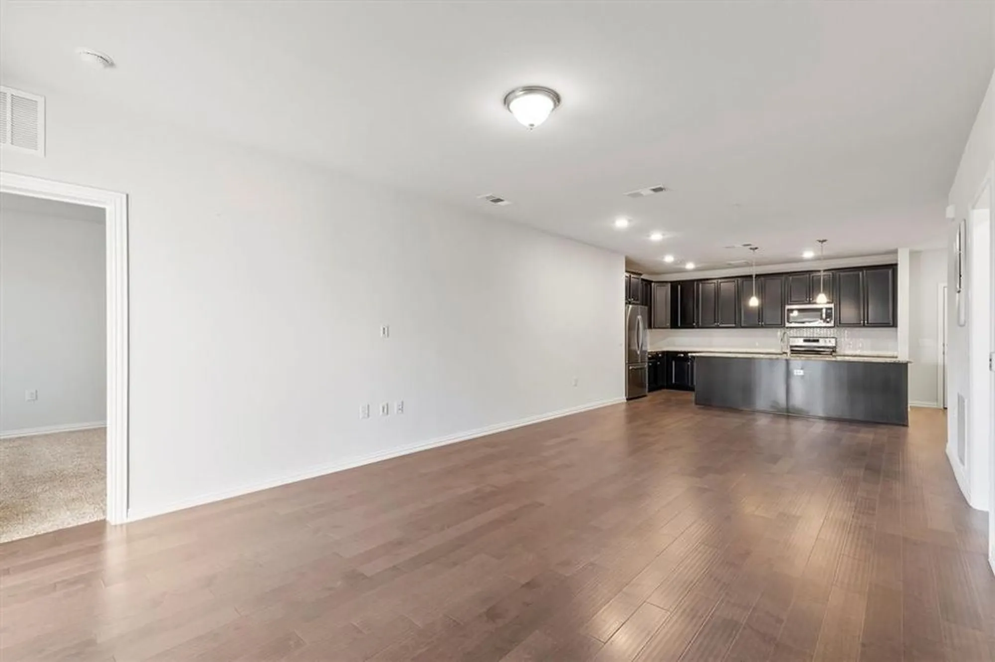 Property Slideshow image 10 of 30 | 651 n watters rd 7202, Allen, TX, 75013