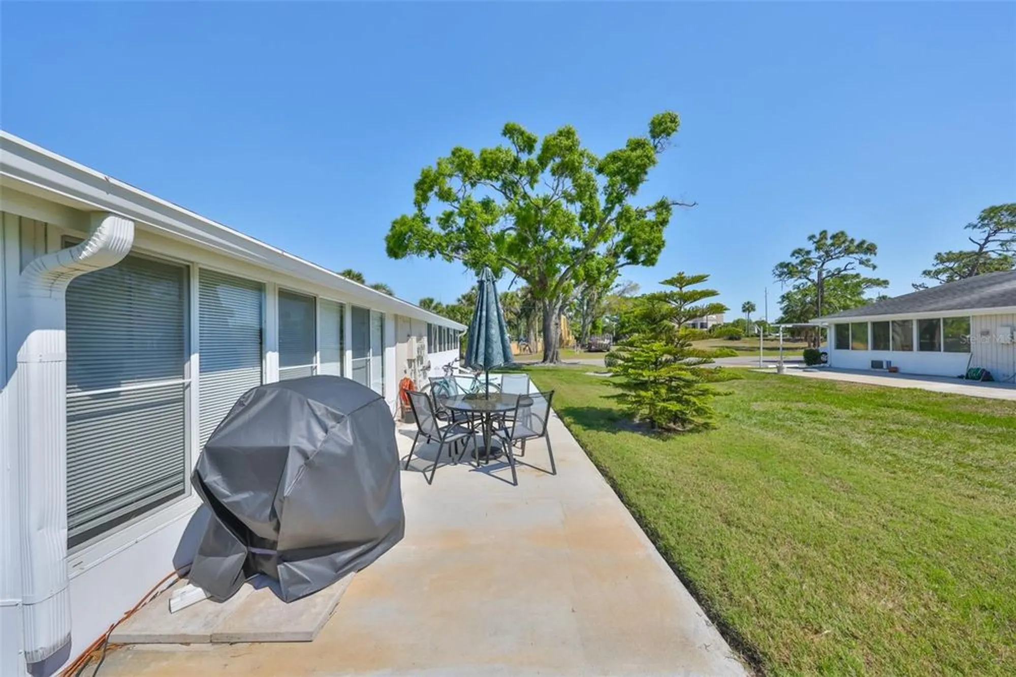 Property Slideshow image 32 of 58 | 2202 clubhouse dr 174, Sun City Center, FL, 33573