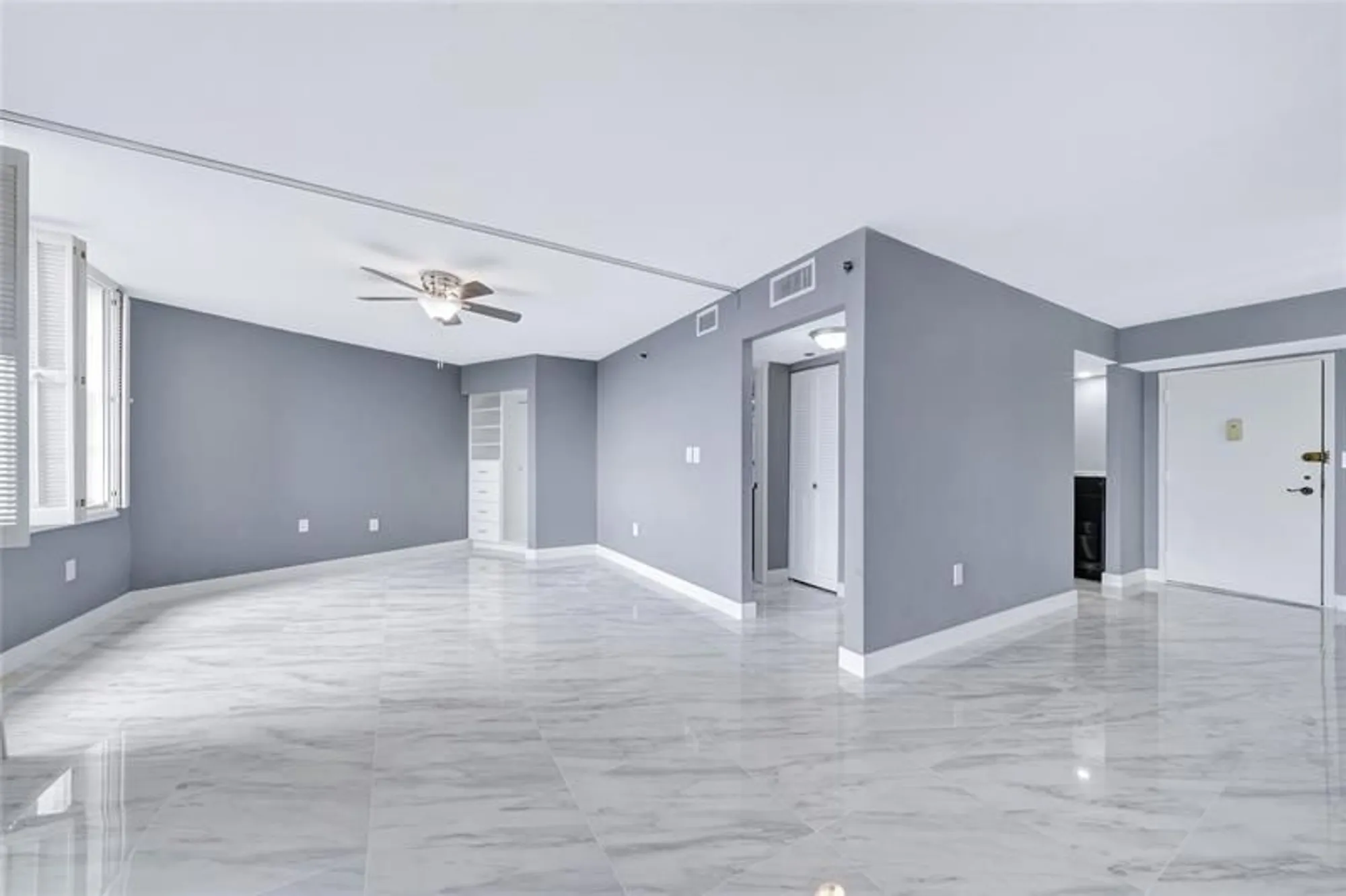Property Slideshow image 25 of 53 | 1100 saint charles pl 708, Pembroke Pines, FL, 33026
