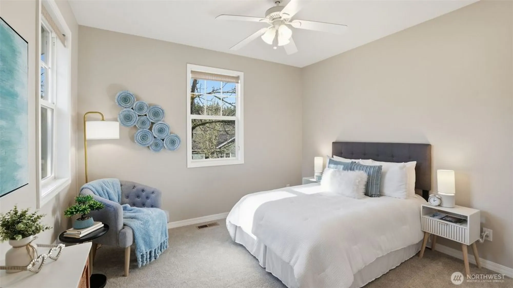 Property Slideshow image 22 of 40 | 12832 231st pl, Redmond, WA, 98053