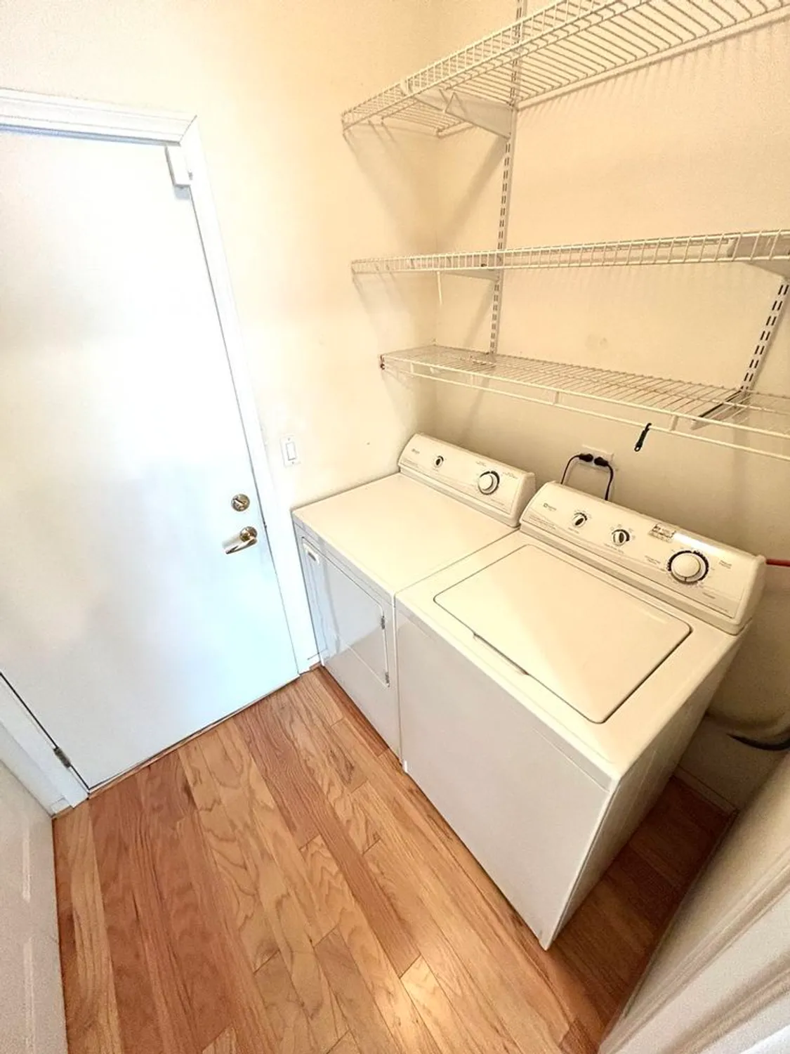 Property Slideshow image 15 of 19 | 21531 wolf lake way, Crest Hill, IL, 60403