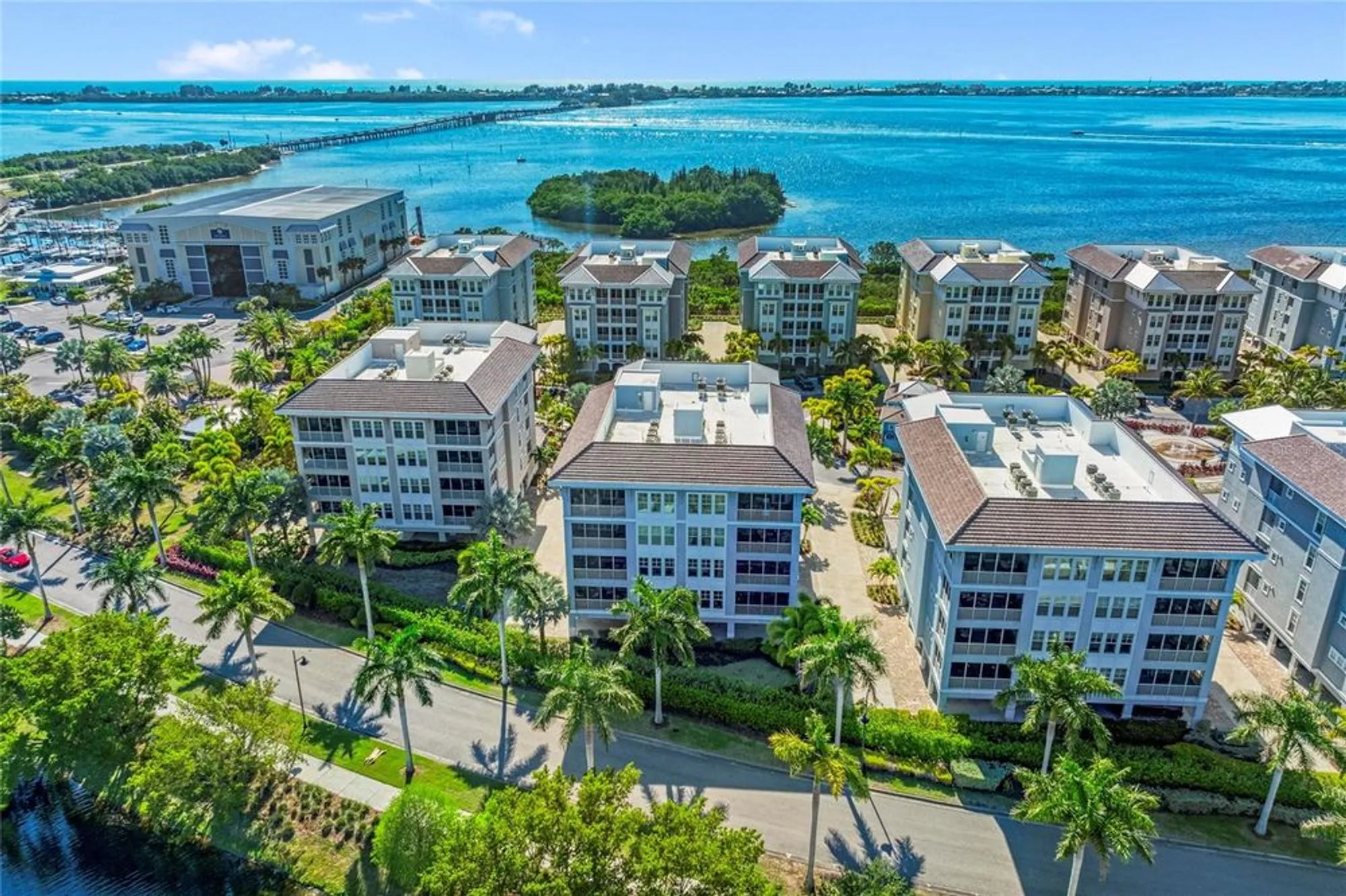 Property Slideshow image 3 of 100 | 391 aruba cir unit 101, Bradenton, FL, 34209