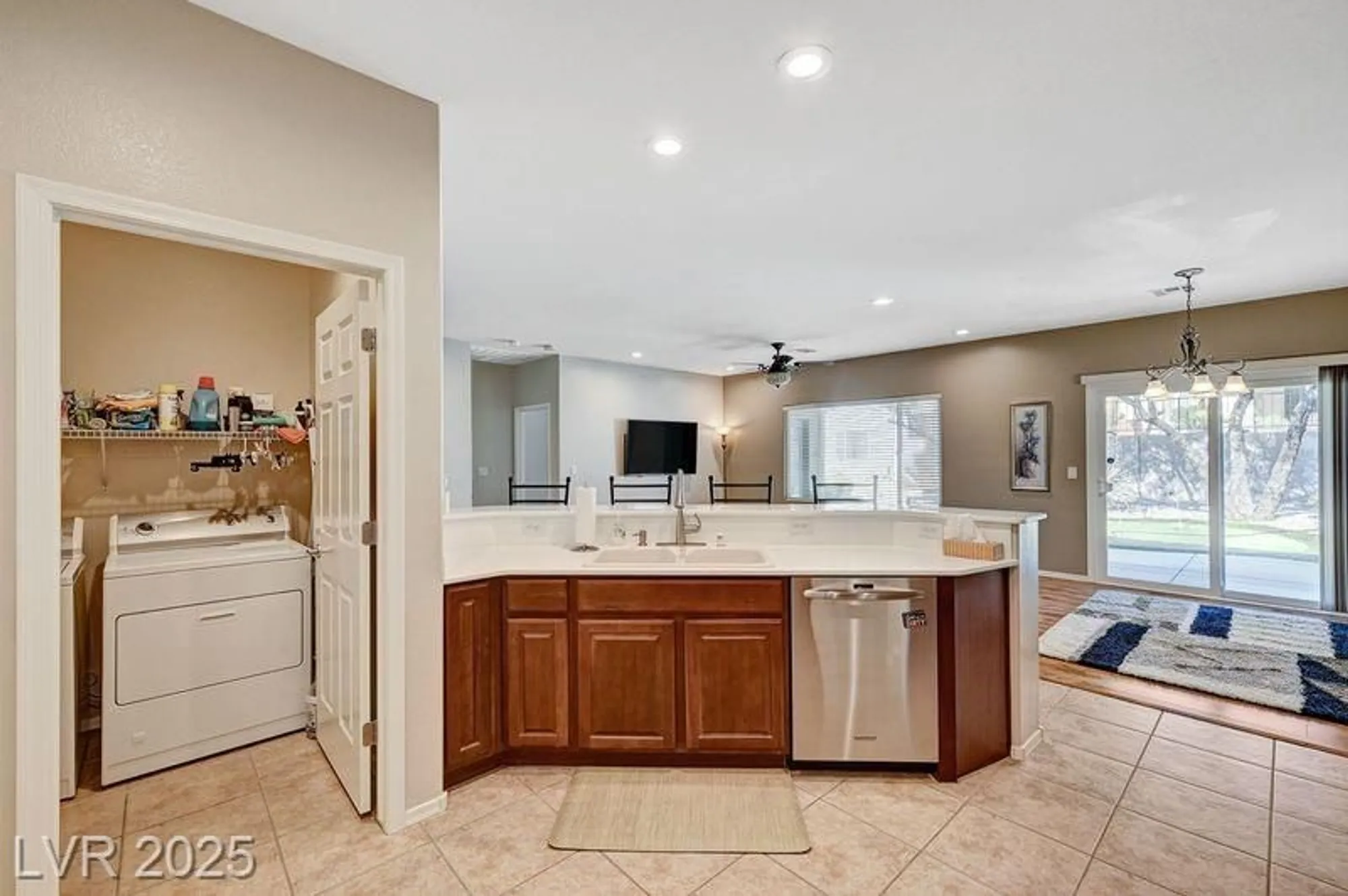 Property Slideshow image 18 of 31 | 2158 alyssa jade dr, Henderson, NV, 89052