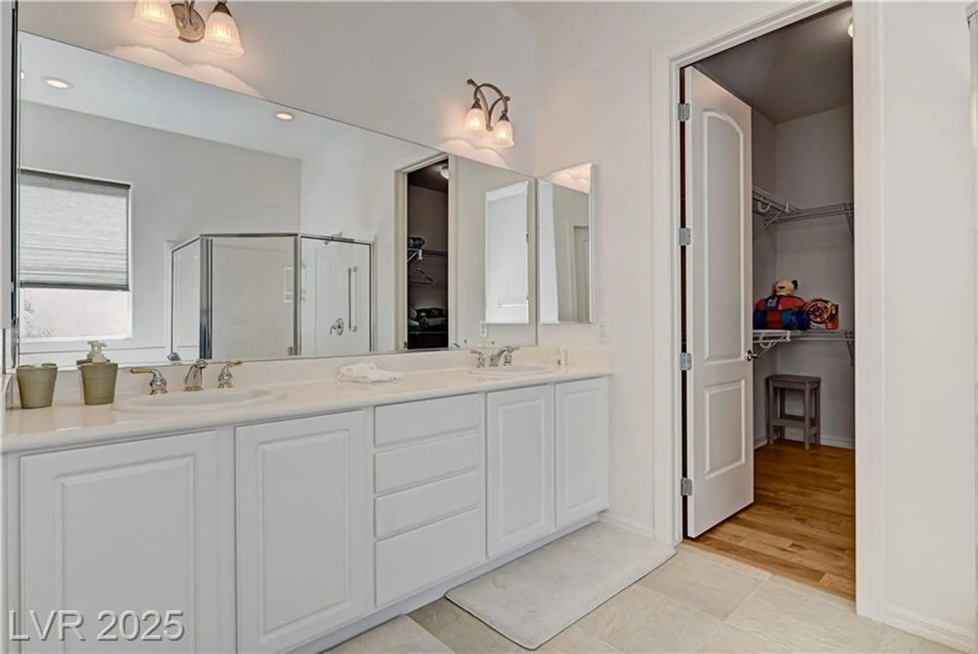 Property Slideshow image 36 of 45 | 2183 clearwater lake dr, Henderson, NV, 89044