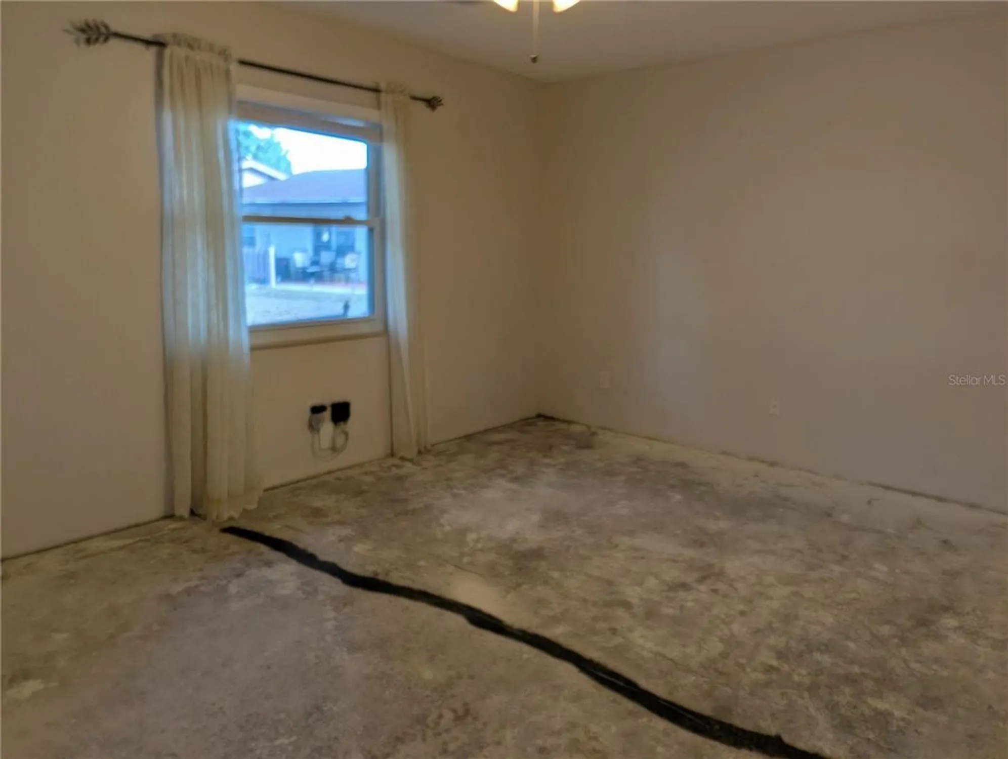 Property Slideshow image 13 of 16 | 4567 shoshone trl # 167, Sarasota, FL, 34233