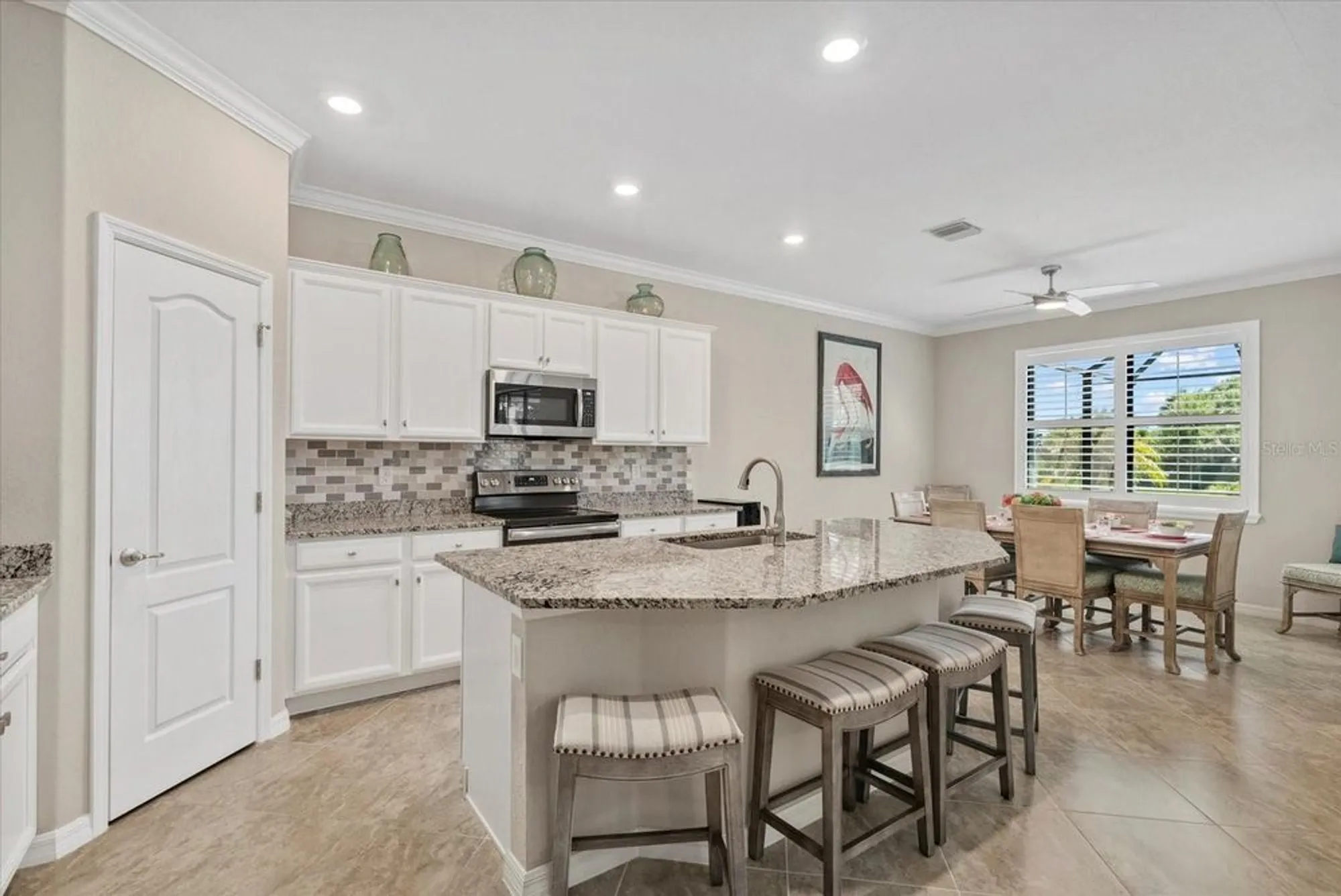 Property Slideshow image 17 of 66 | 10189 fiddlewood dr, Venice, FL, 34293