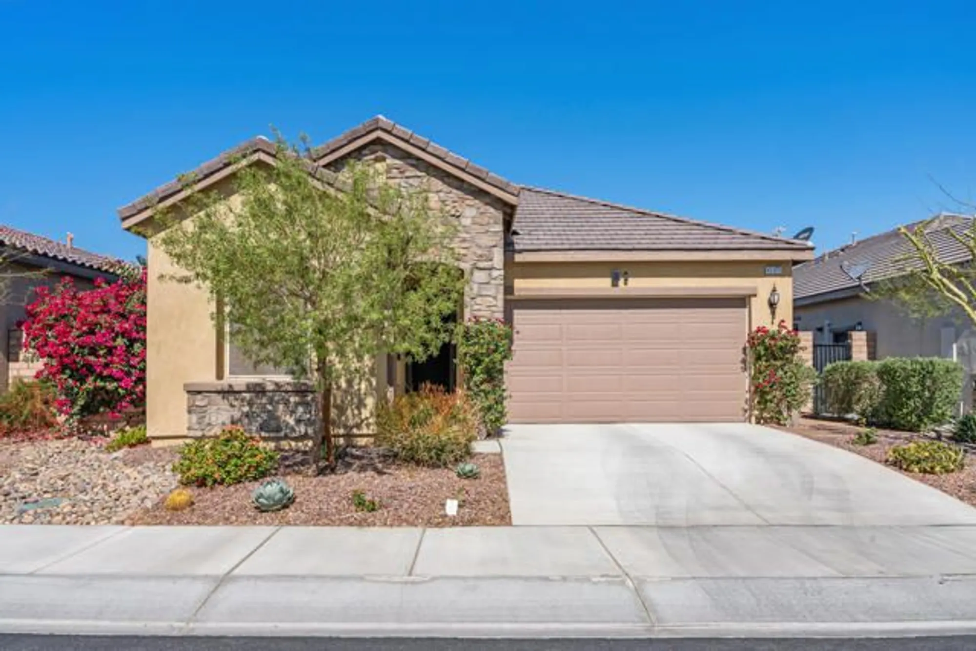 Property Slideshow image 4 of 39 | 43875 treviso dr, Indio, CA, 92203