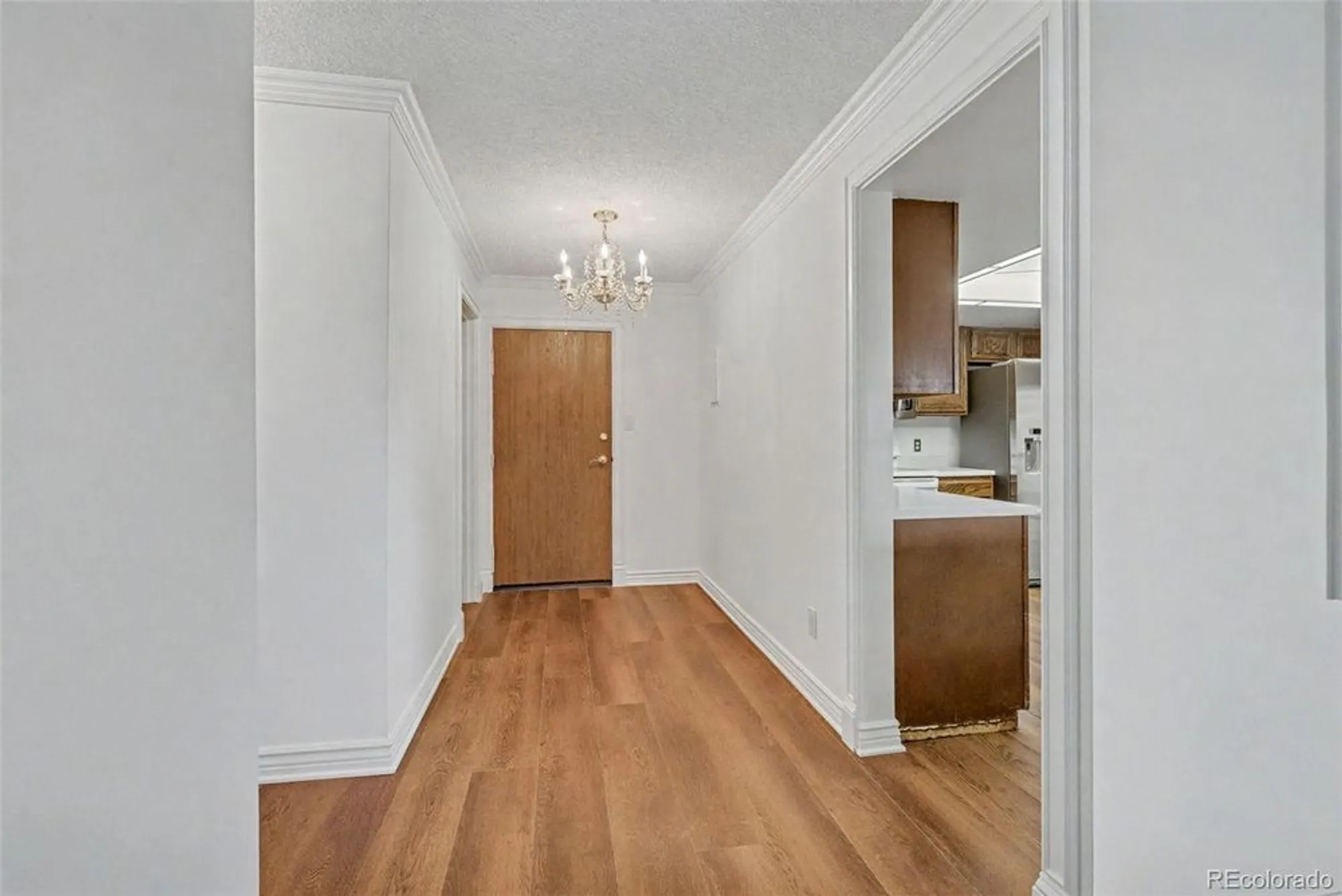 Property Slideshow image 13 of 50 | 14390 e marina dr 302, Aurora, CO, 80014