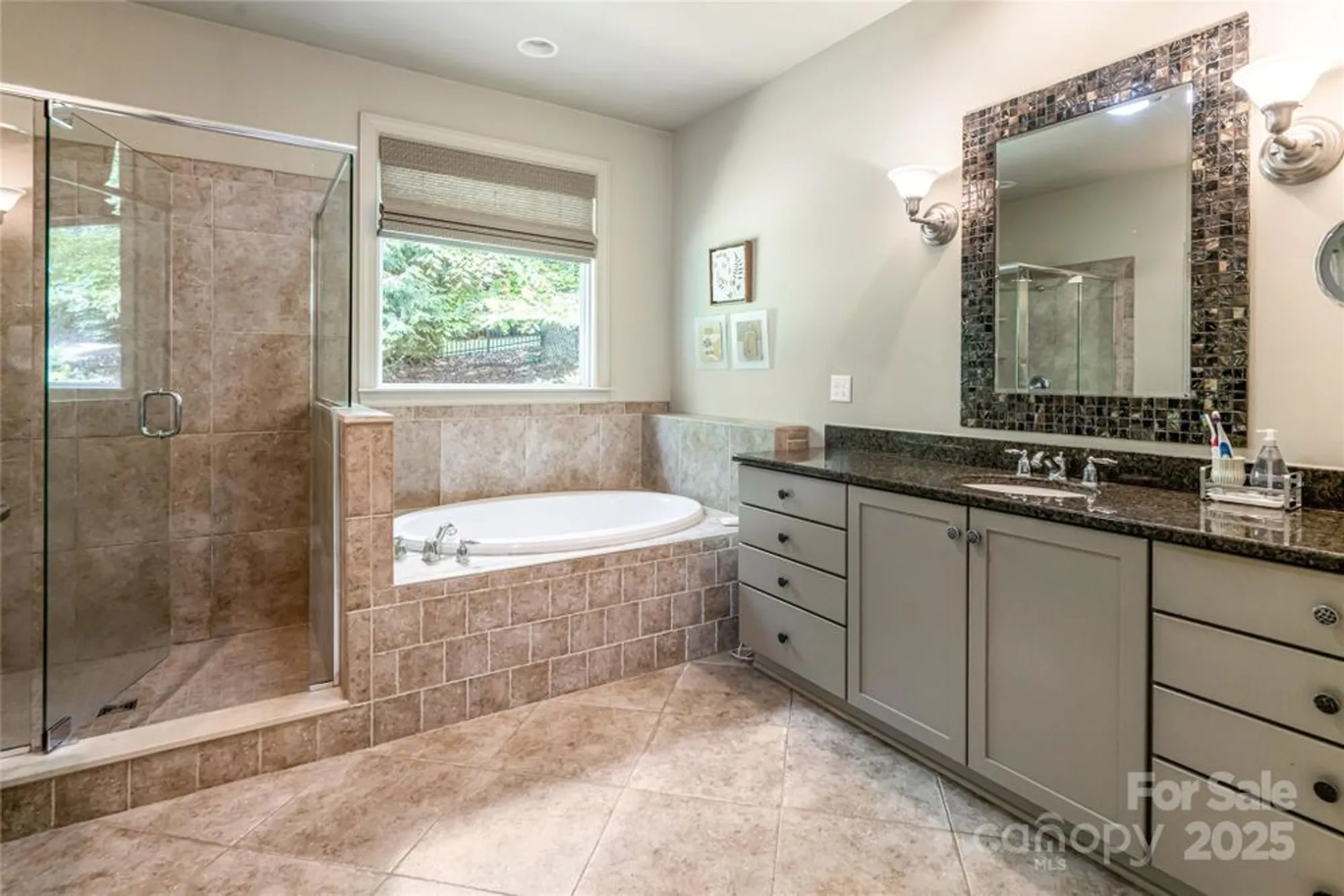 Property Slideshow image 19 of 46 | 7 white palmer ct, Biltmore Lake, NC, 28715