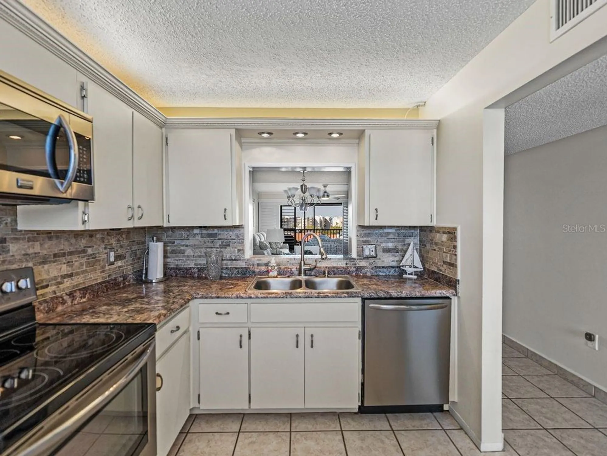 Property Slideshow image 8 of 80 | 7600 sun island dr 703, South Pasadena, FL, 33707