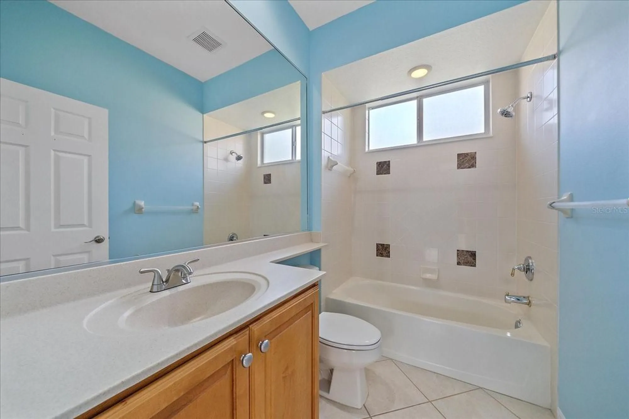 Property Slideshow image 22 of 43 | 6619 pinefeather ct, Bradenton, FL, 34203