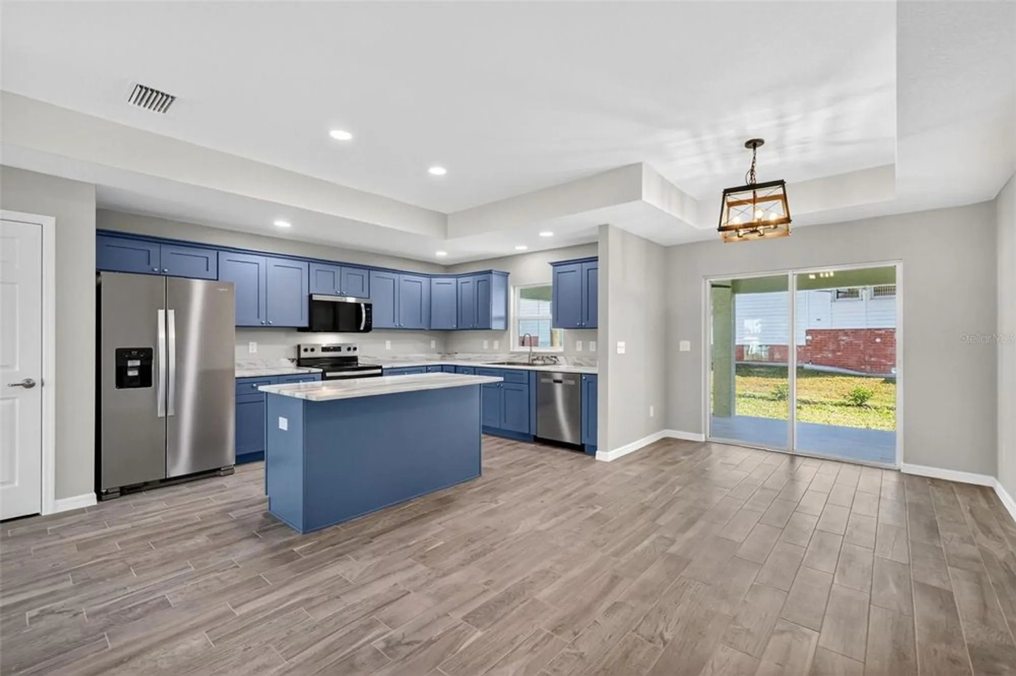 Property Slideshow image 9 of 36 | 1201 dustin dr, The Villages, FL, 32159