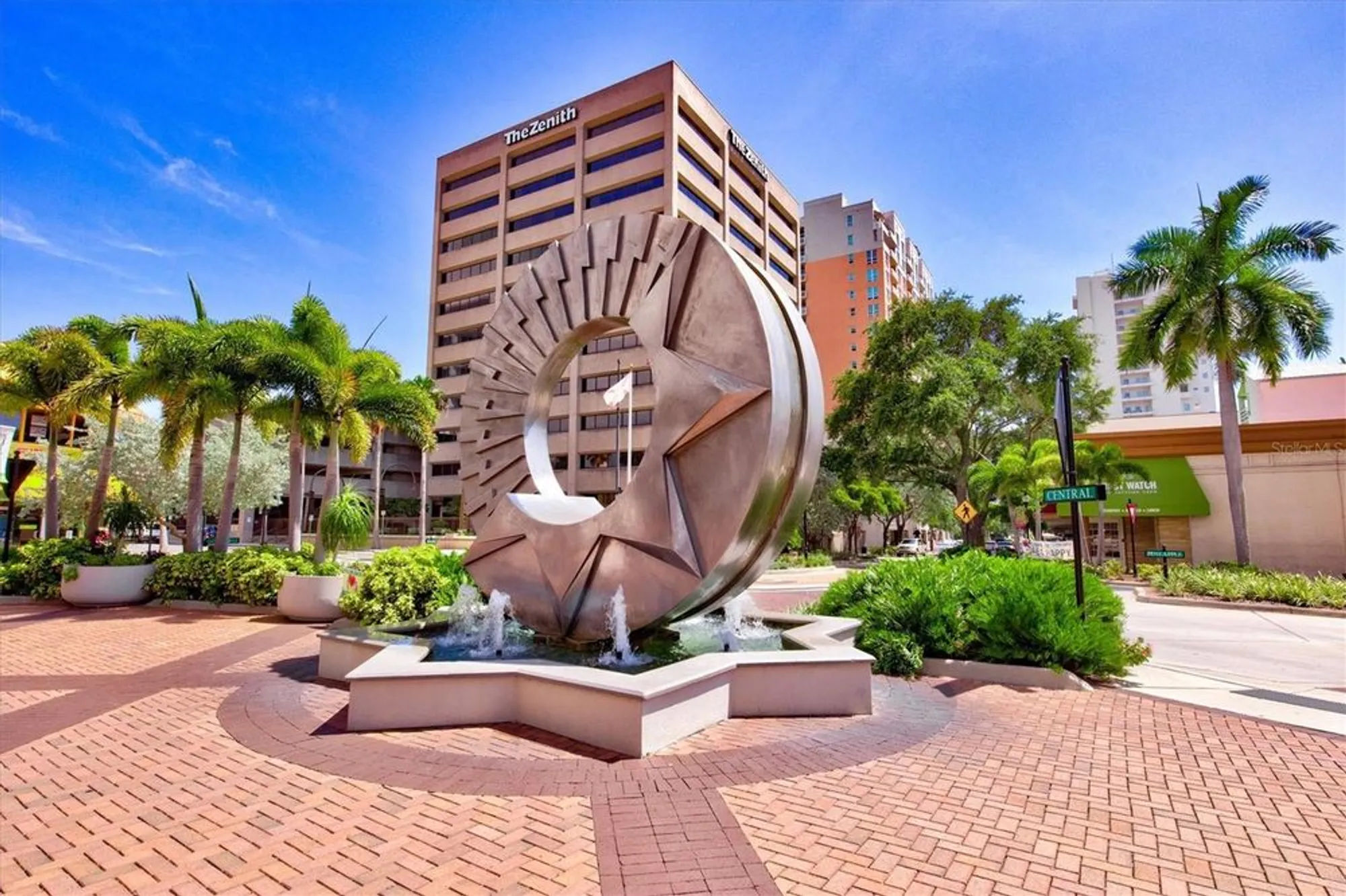 Property Slideshow image 66 of 82 | 7461 w country club dr 408, Sarasota, FL, 34243