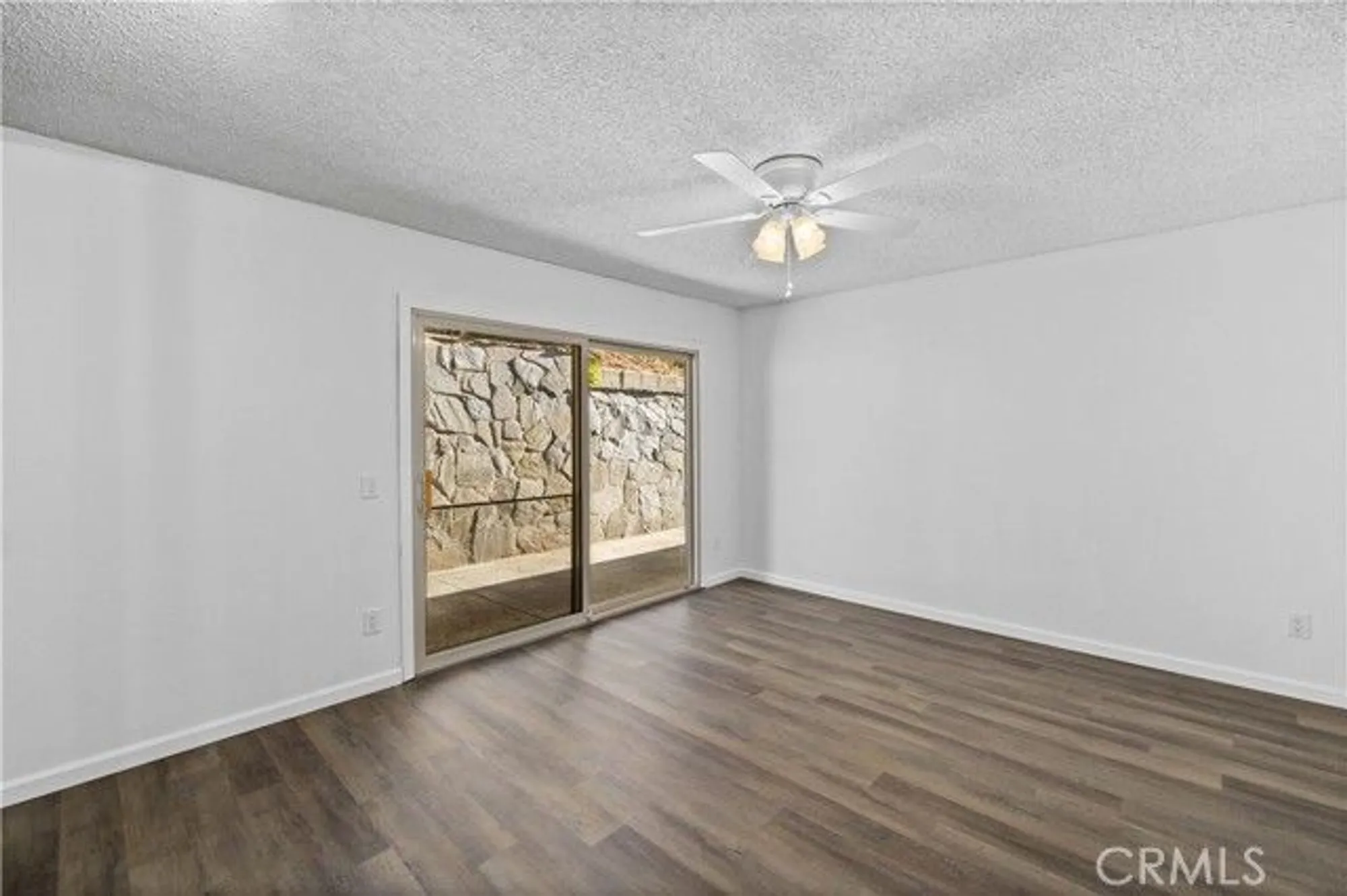 Property Slideshow image 14 of 34 | 26562 cardwick ct, Newhall, CA, 91321