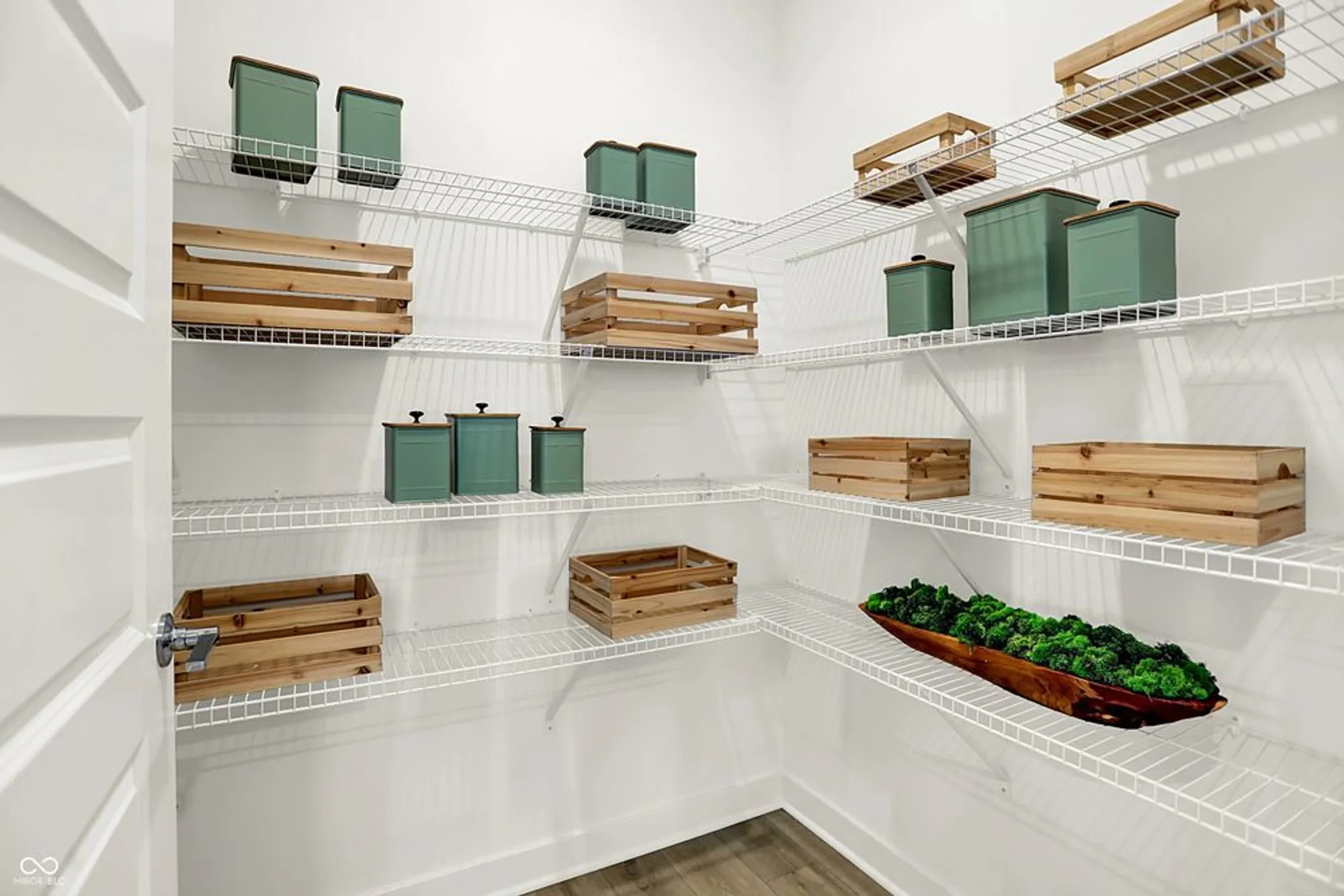 Property Slideshow image 10 of 26 | 5258 foxley park ln, Avon, IN, 46123