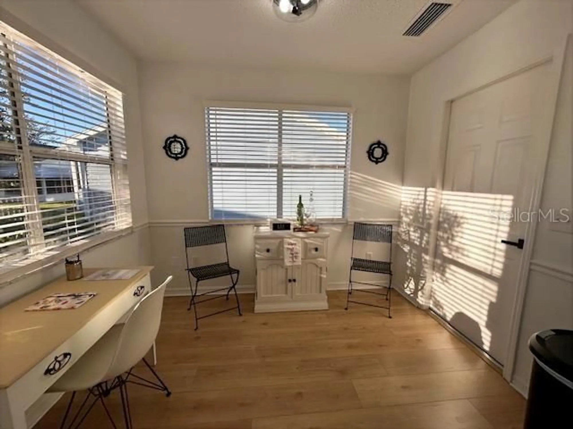 Property Slideshow image 8 of 41 | 528 valencia pl, Lady Lake, FL, 32159