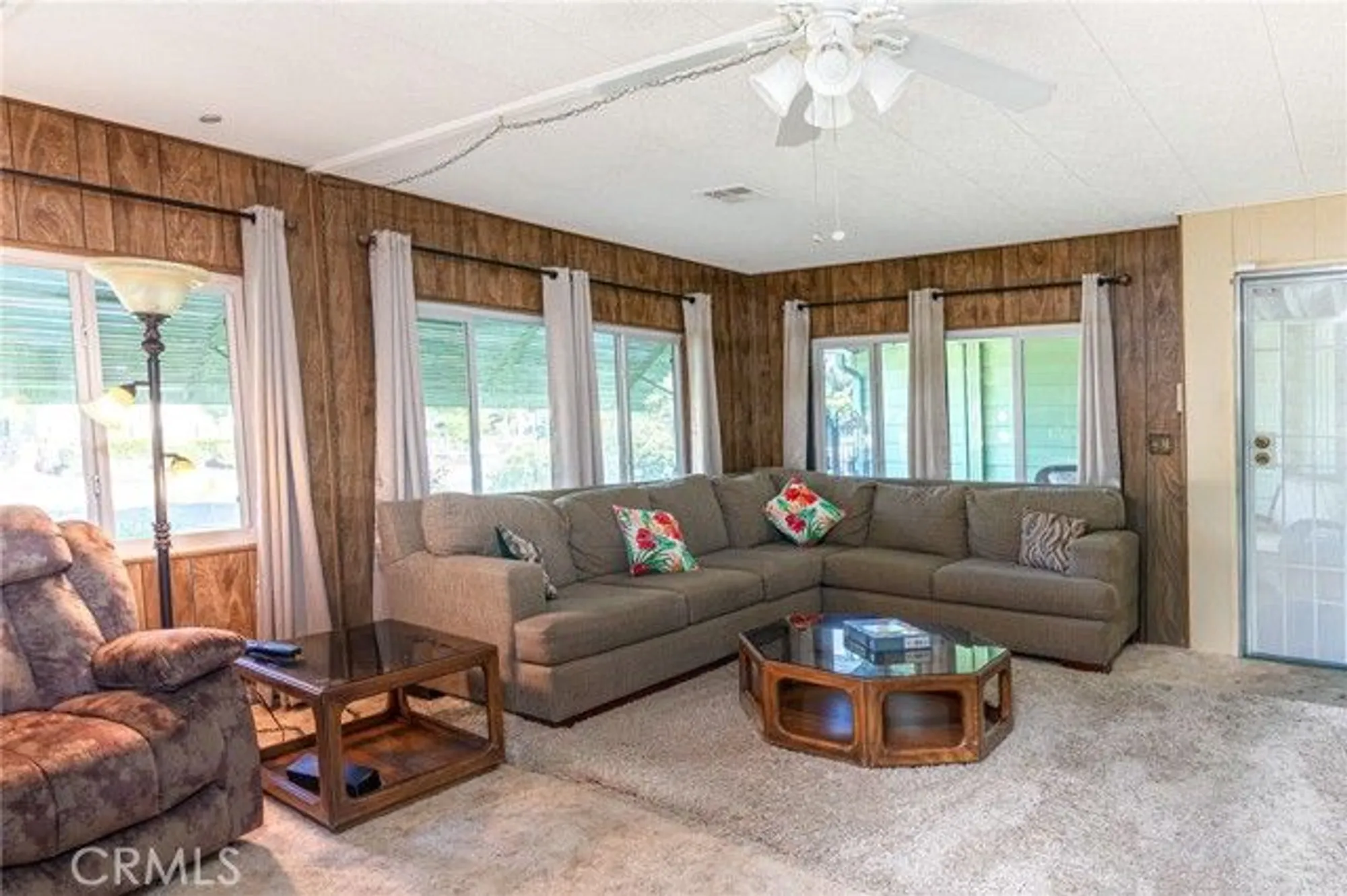 Property Slideshow image 9 of 18 | 1339 basswood way, Hemet, CA, 92545