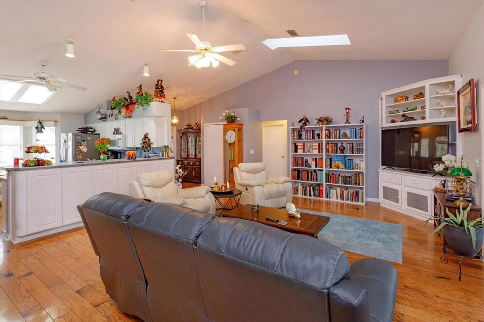 Property Slideshow image 5 of 26 | 26126 newcombe cir, Leesburg, FL, 34748