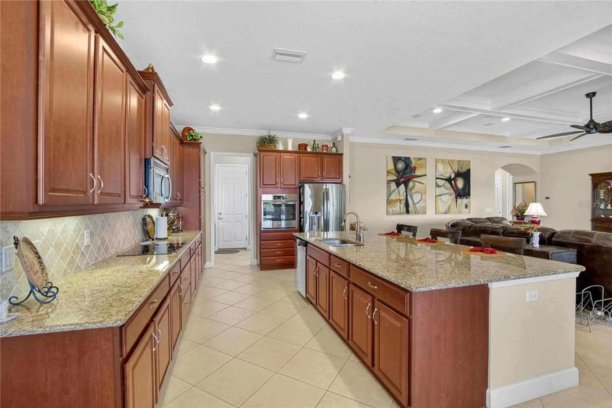 Property Slideshow image 19 of 88 | 1616 emerald dunes dr, Sun City Center, FL, 33573