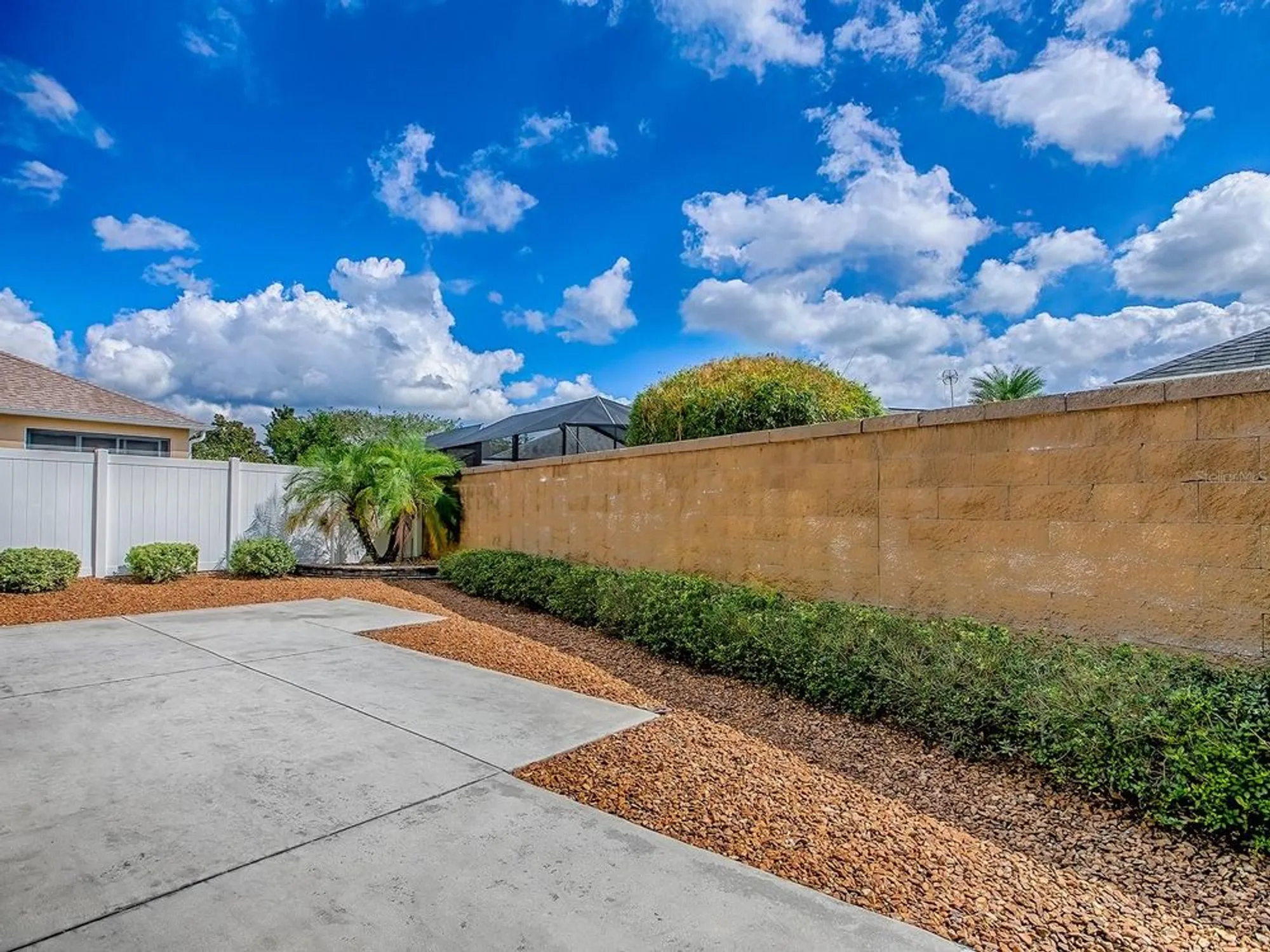 Property Slideshow image 33 of 37 | 2092 ironton pl, The Villages, FL, 32163