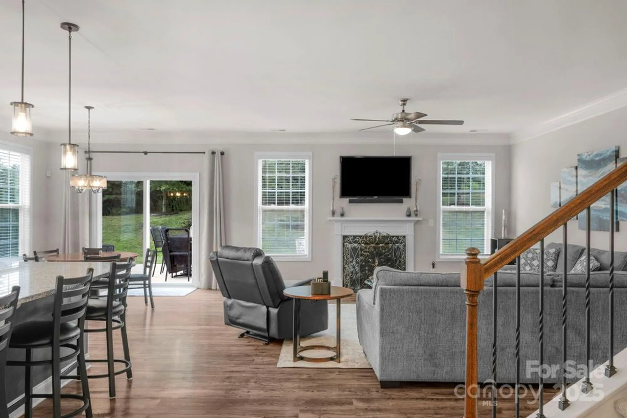 Property Slideshow image 9 of 48 | 236 robinwood ln, Lake Wylie, SC, 29710