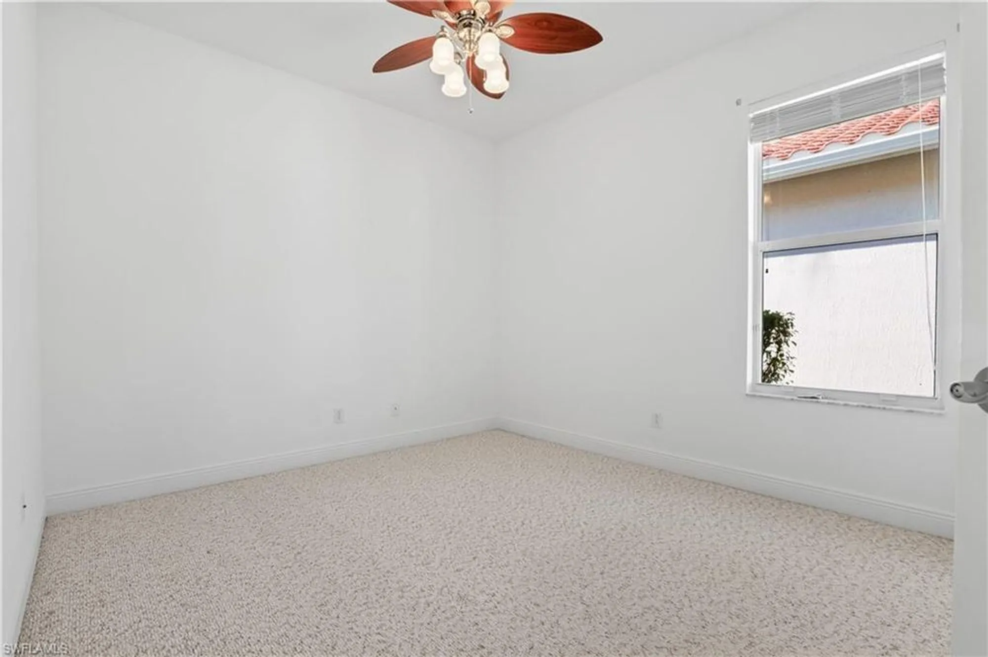Property Slideshow image 21 of 38 | 20381 foxworth cir, Estero, FL, 33928