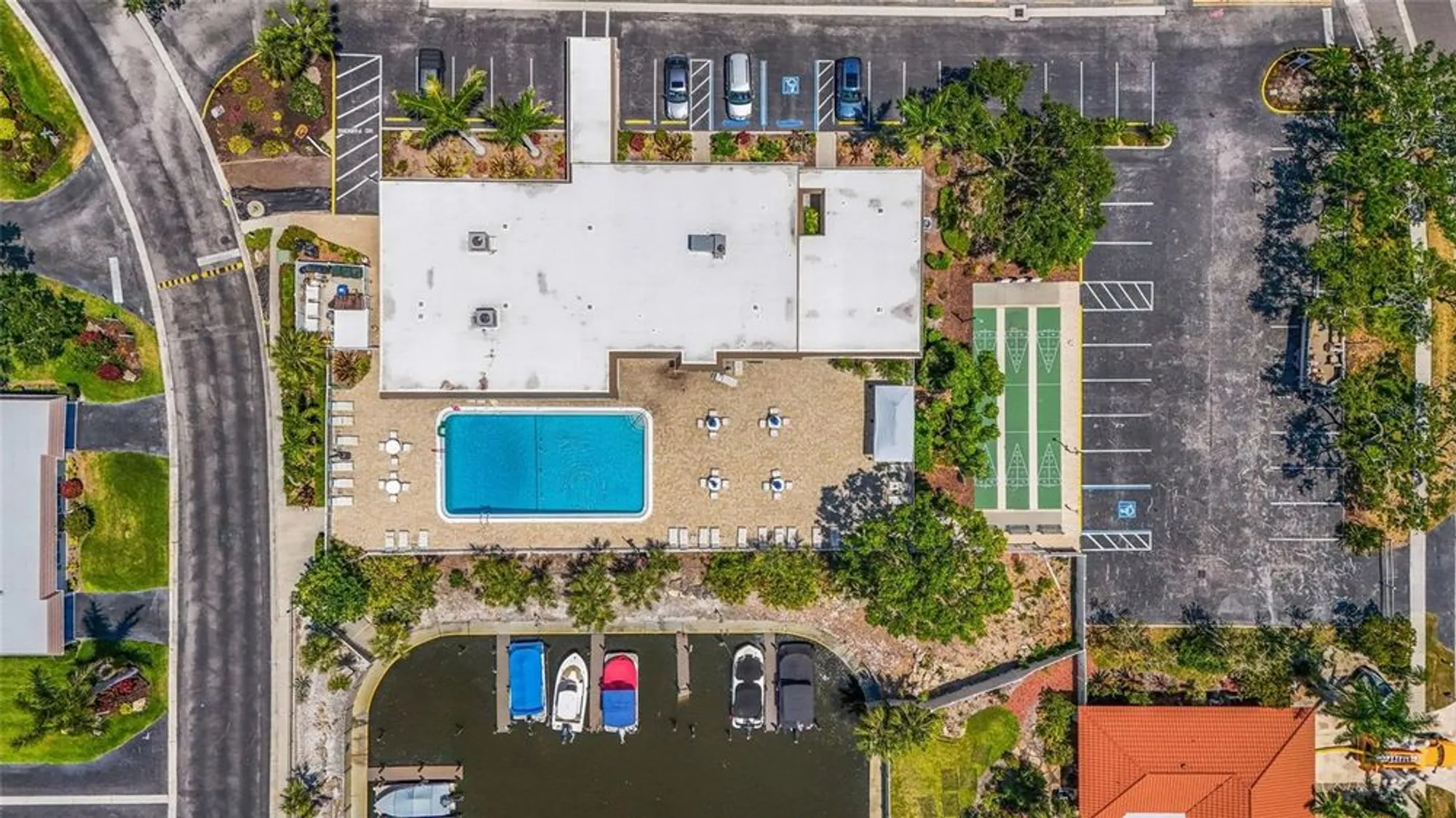 Property Slideshow image 32 of 39 | 2531 riverbluff pkwy # v181, Sarasota, FL, 34231