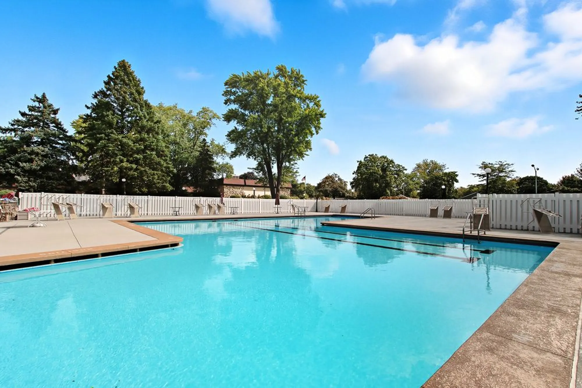 Property Slideshow image 16 of 26 | 7314 chevy chase ct, Fox Lake, IL, 60020