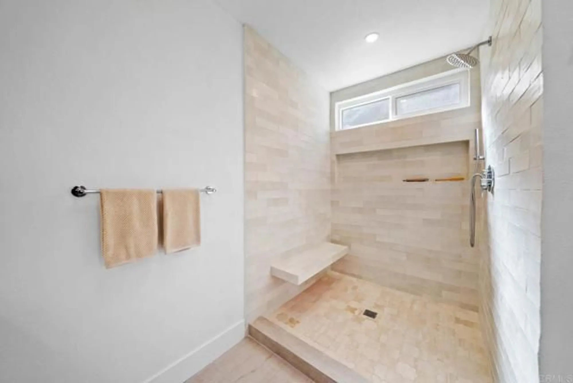 Property Slideshow image 13 of 30 | 17544 plaza otonal, San Diego, CA, 92128