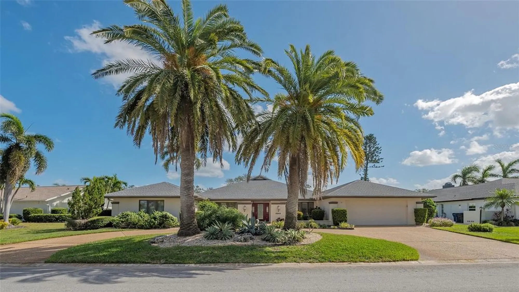 Property Slideshow image 52 of 87 | 5692 country lakes dr, Sarasota, FL, 34243