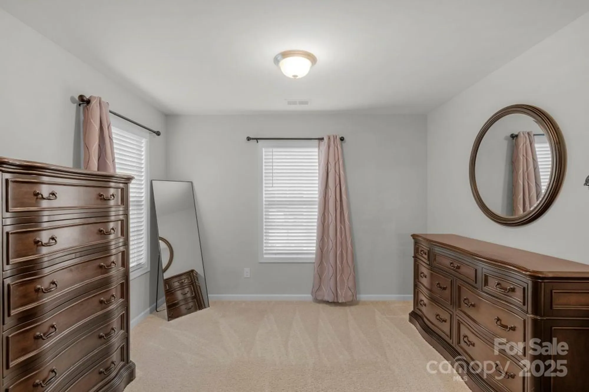 Property Slideshow image 32 of 48 | 236 robinwood ln, Lake Wylie, SC, 29710