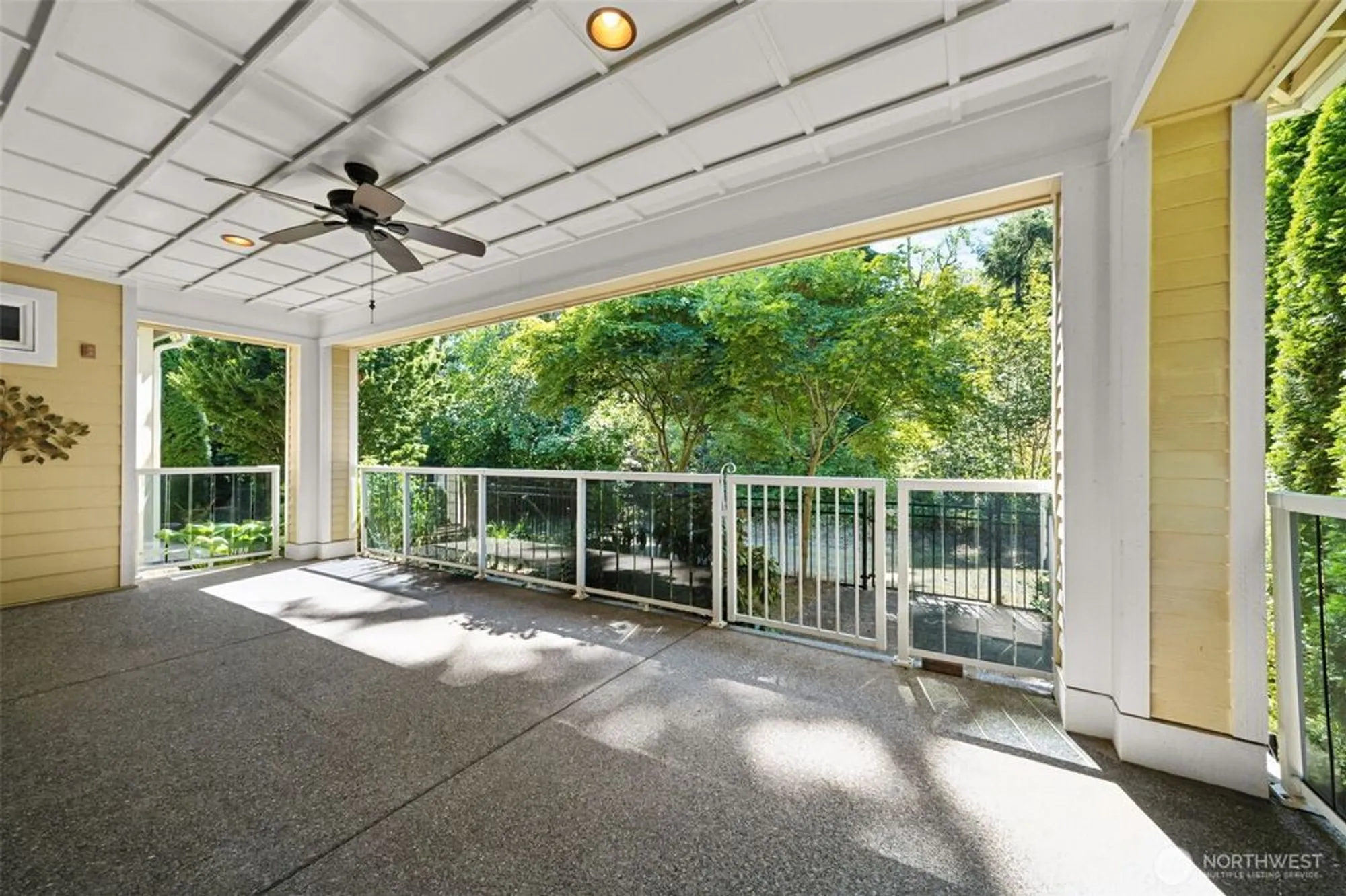 Property Slideshow image 28 of 35 | 14714 knoll park ct, Bonney Lake, WA, 98391