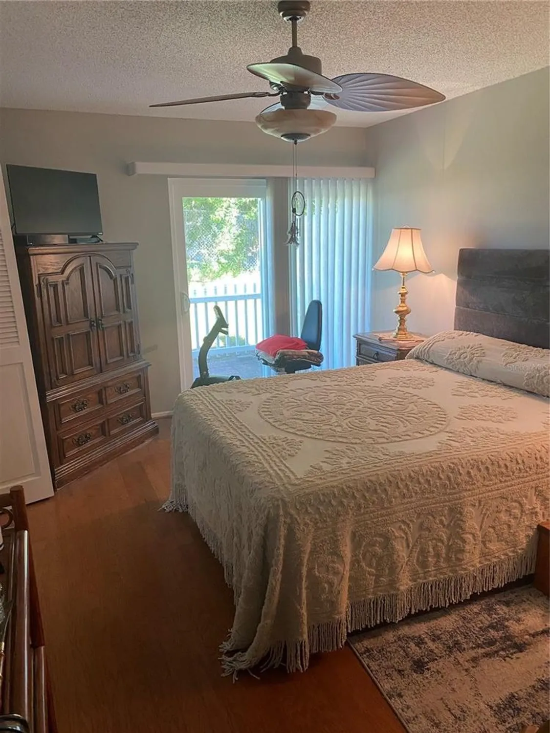 Property Slideshow image 19 of 30 | 1609 whitebridge dr c, Palm Harbor, FL, 34684