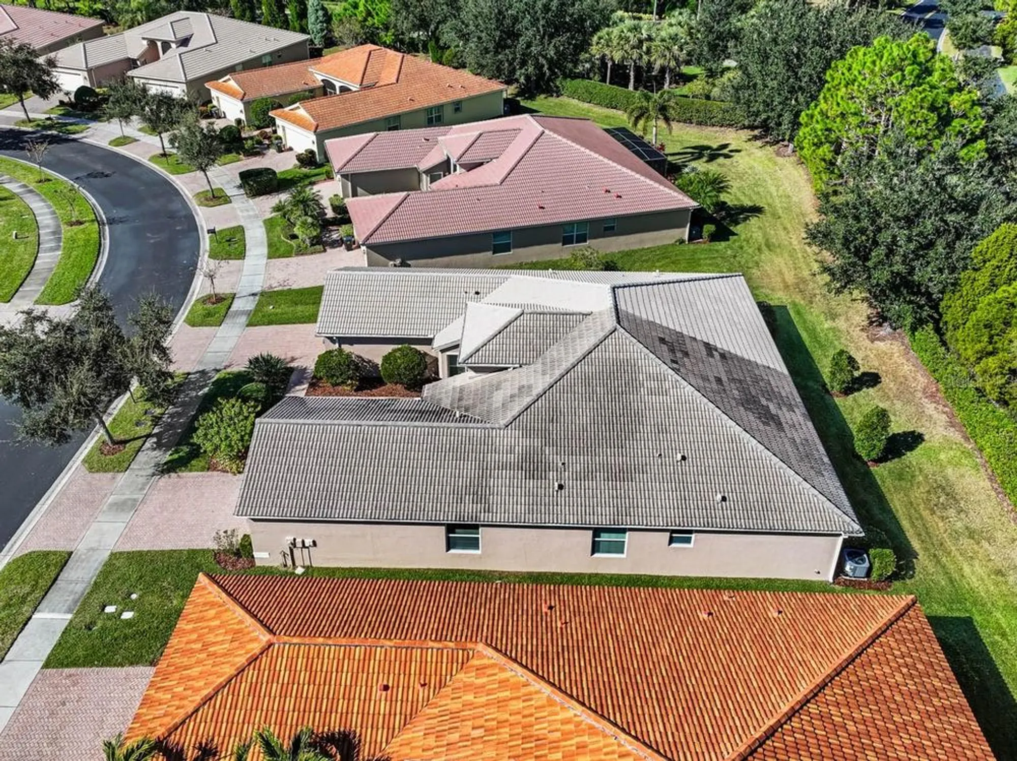 Property Slideshow image 35 of 47 | 16252 amethyst key dr, Wimauma, FL, 33598