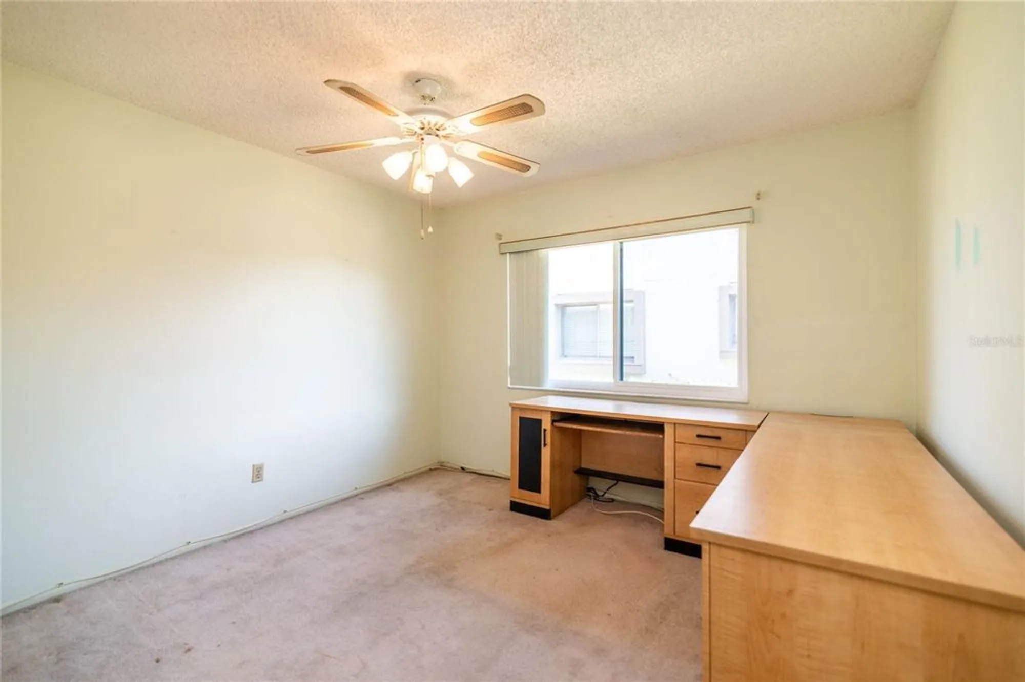 Property Slideshow image 25 of 32 | 2502 laurelwood dr # 3b, Clearwater, FL, 33763