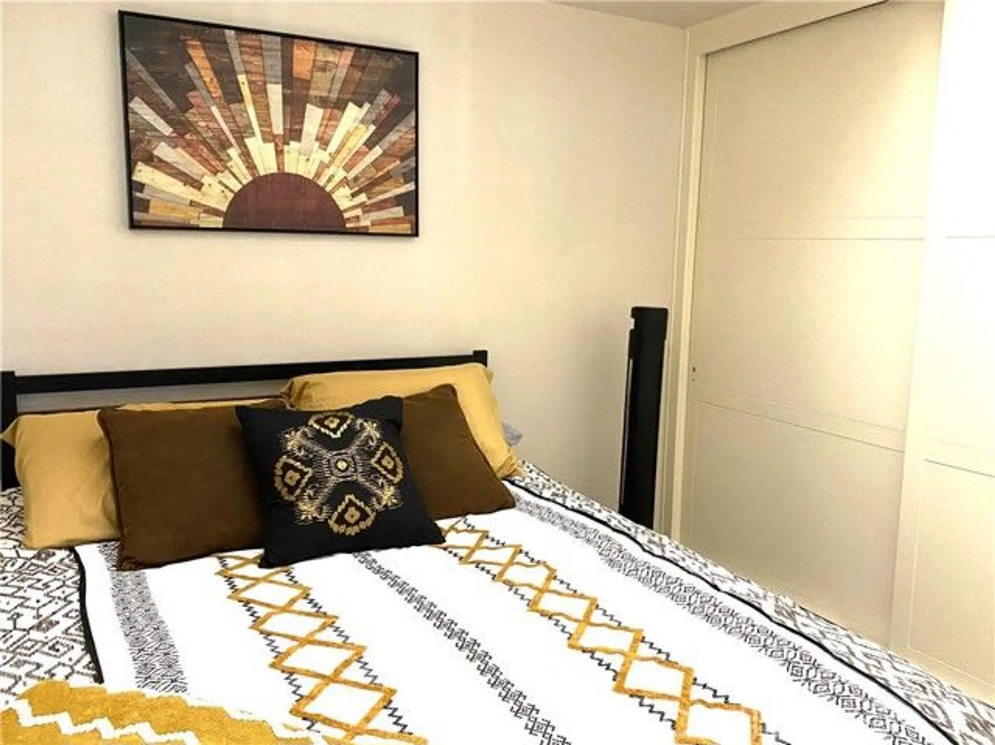 Property Slideshow image 14 of 30 | 13380 danbury ln # m6-130d, Seal Beach, CA, 90740