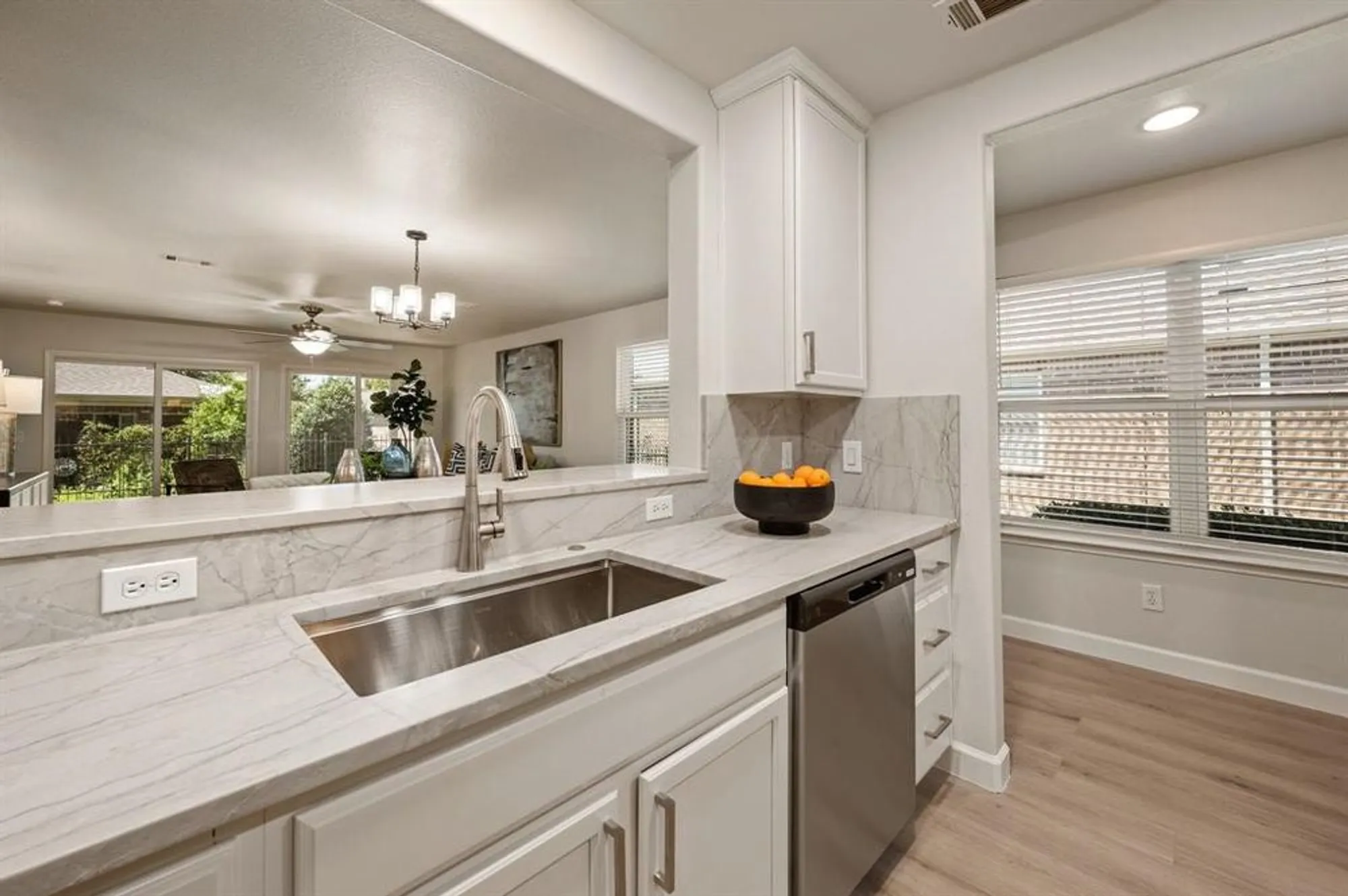 Property Slideshow image 10 of 40 | 7863 whirlwind dr, Frisco, TX, 75036