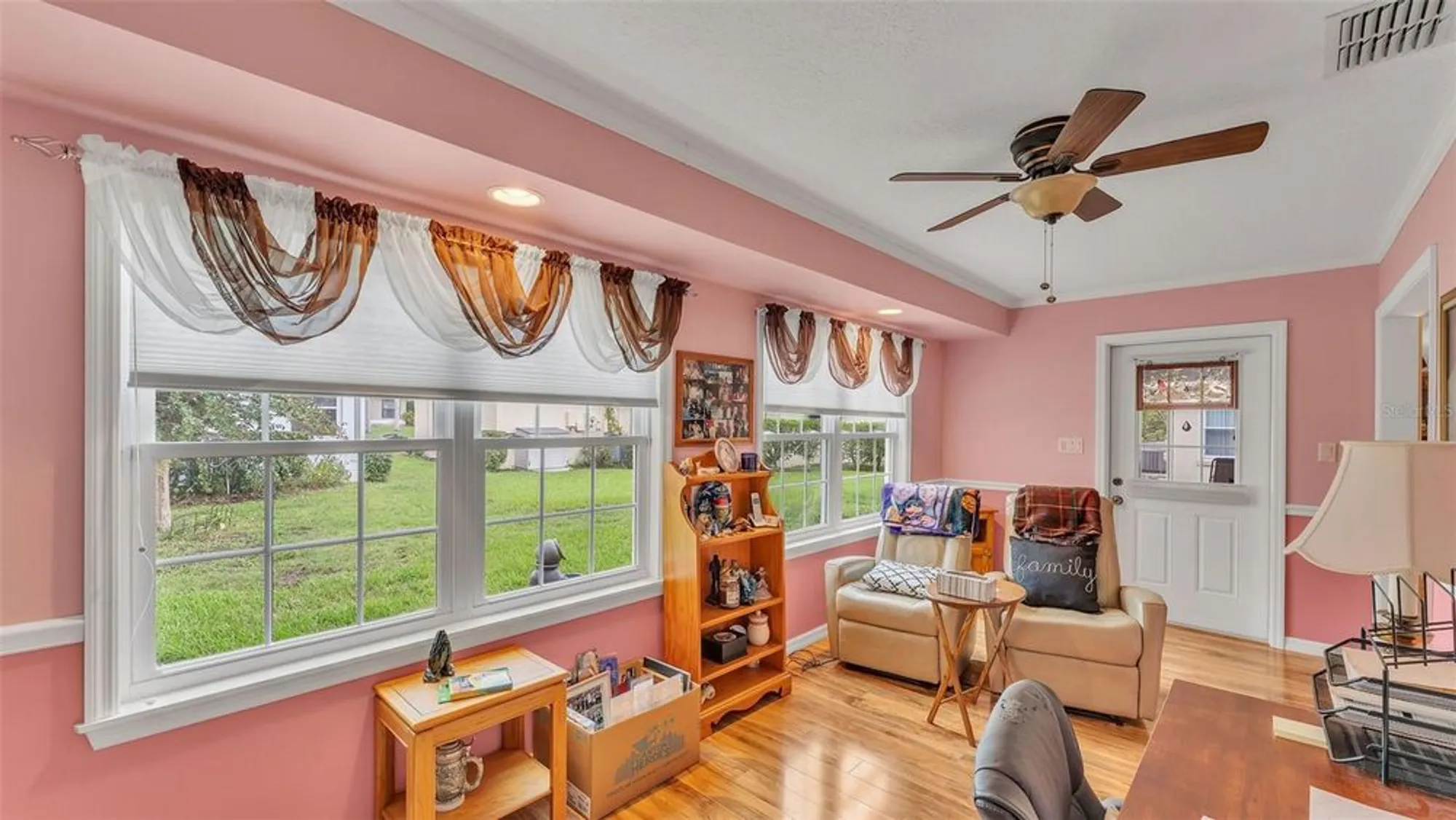 Property Slideshow image 29 of 51 | 6054 crane dr, Lakeland, FL, 33809