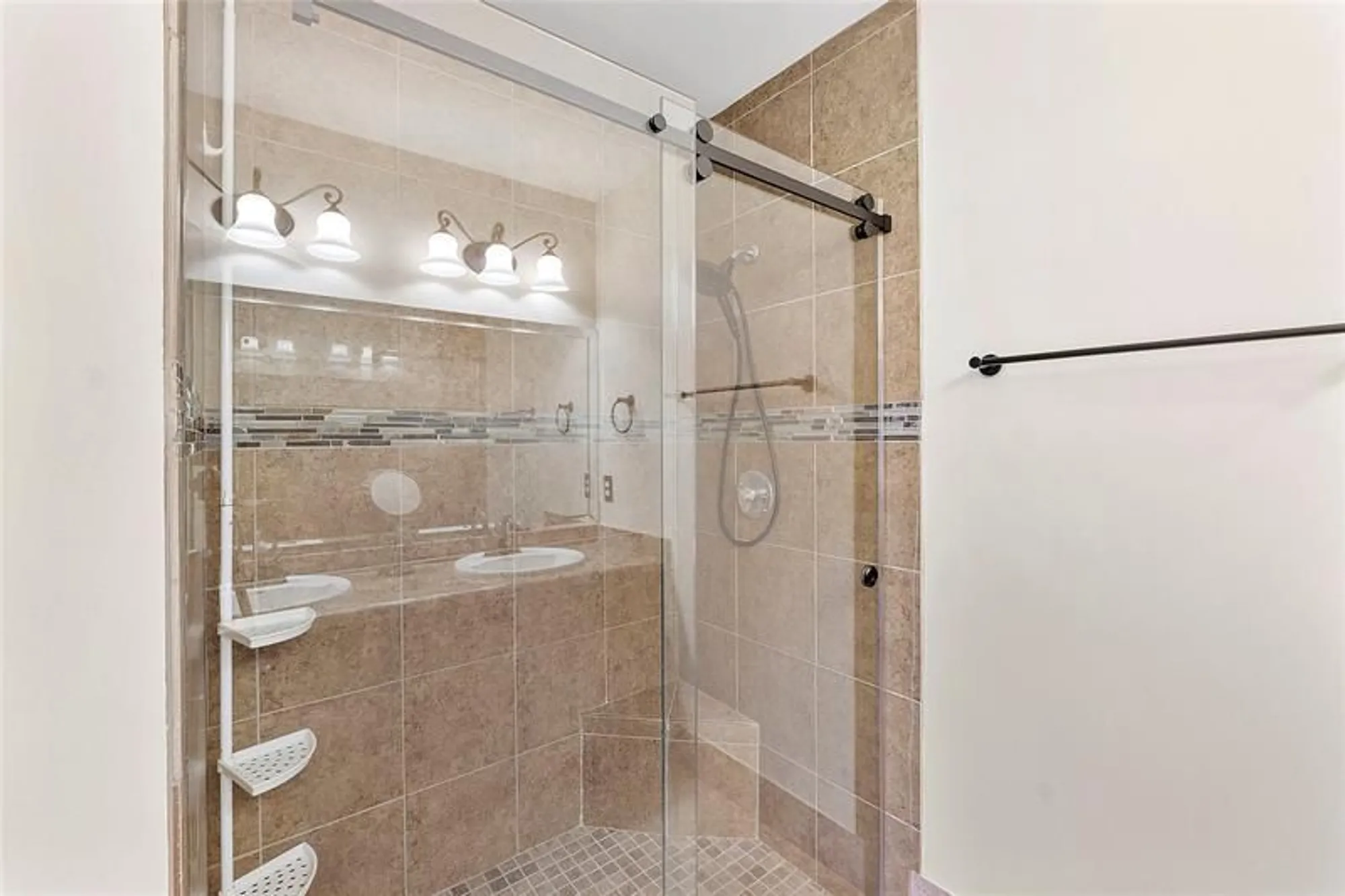 Property Slideshow image 21 of 43 | 120 sausalito dr, Boynton Beach, FL, 33436