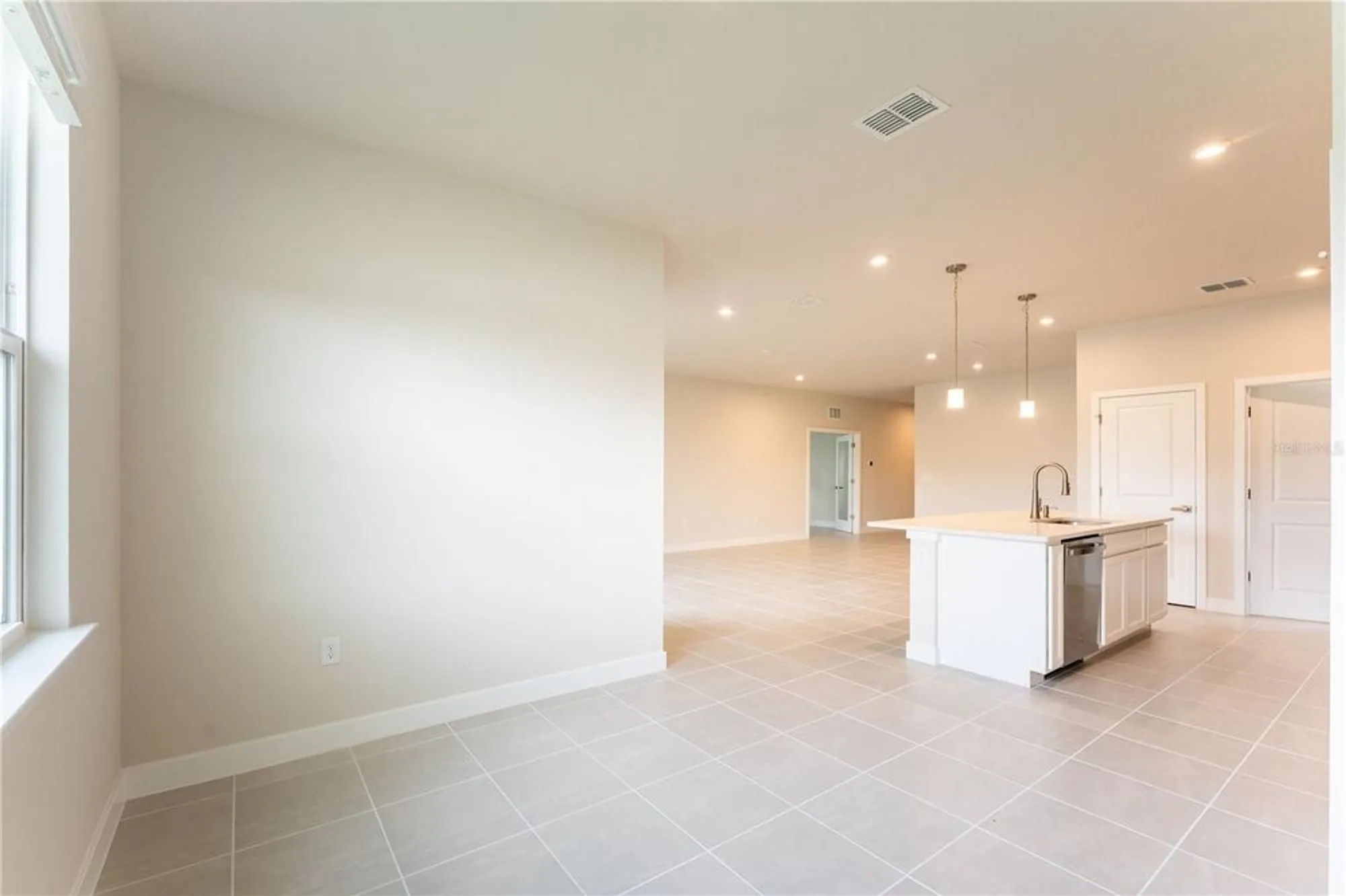 Property Slideshow image 11 of 25 | 118 venetian palms blvd, New Smyrna Beach, FL, 32168