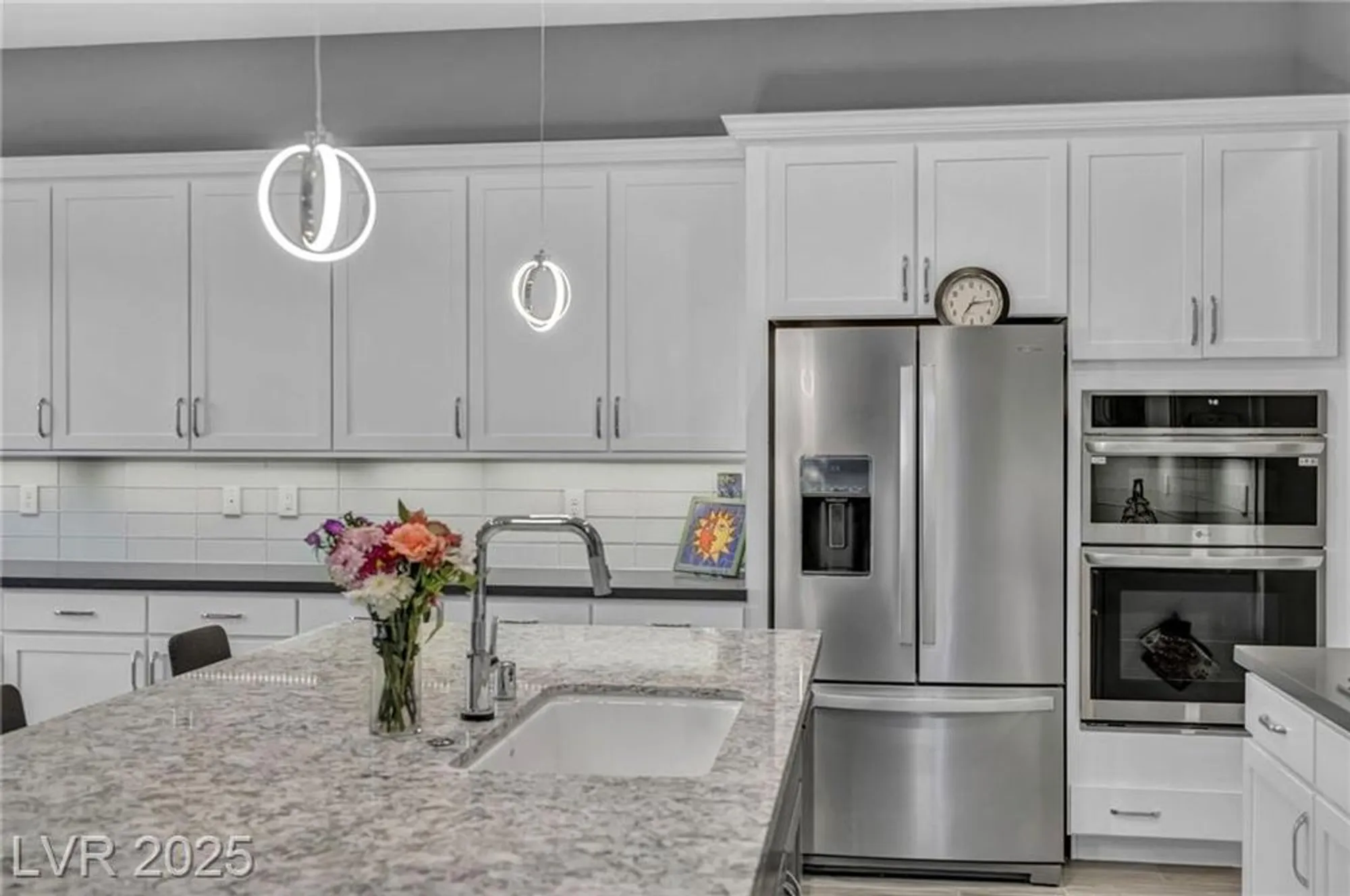 Property Slideshow image 14 of 87 | 9988 regency square ave, Las Vegas, NV, 89148