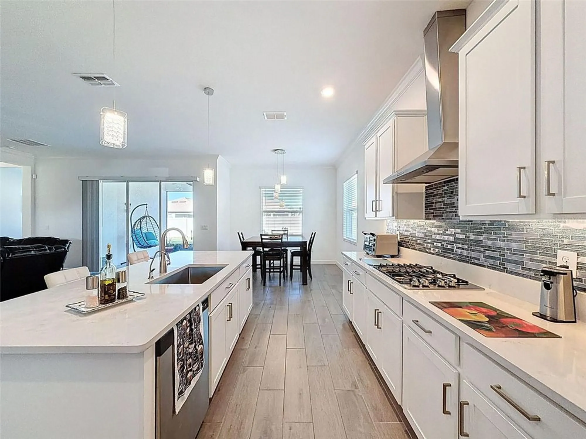 Property Slideshow image 15 of 70 | 17301 scuba crest st, Wimauma, FL, 33598