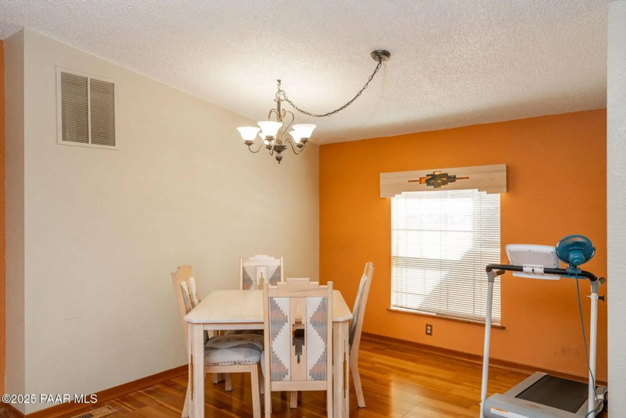 Property Slideshow image 12 of 35 | 2493 hilltop rd, Prescott, AZ, 86301