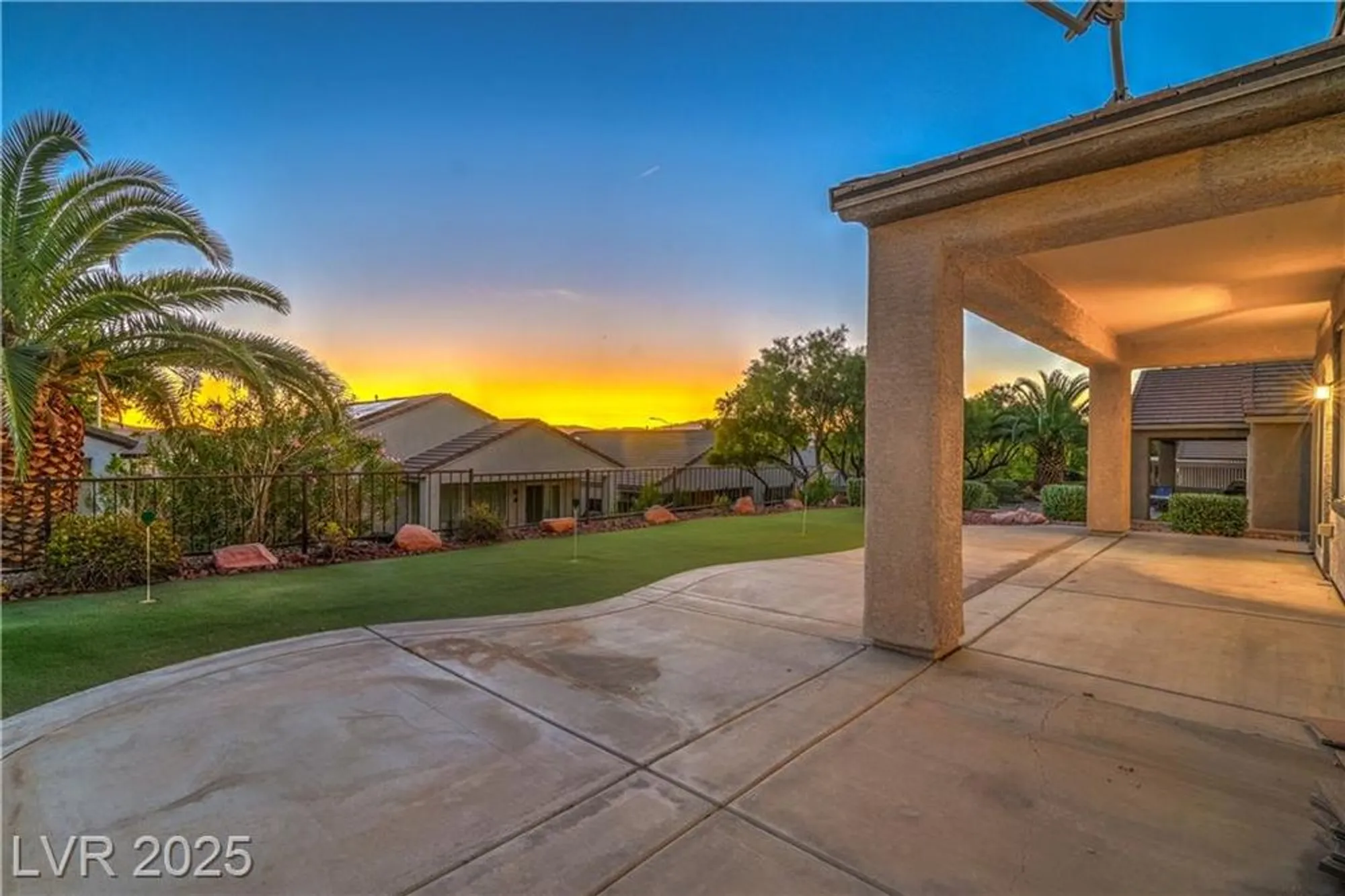 Property Slideshow image 35 of 62 | 2331 meteor shower st, Henderson, NV, 89044