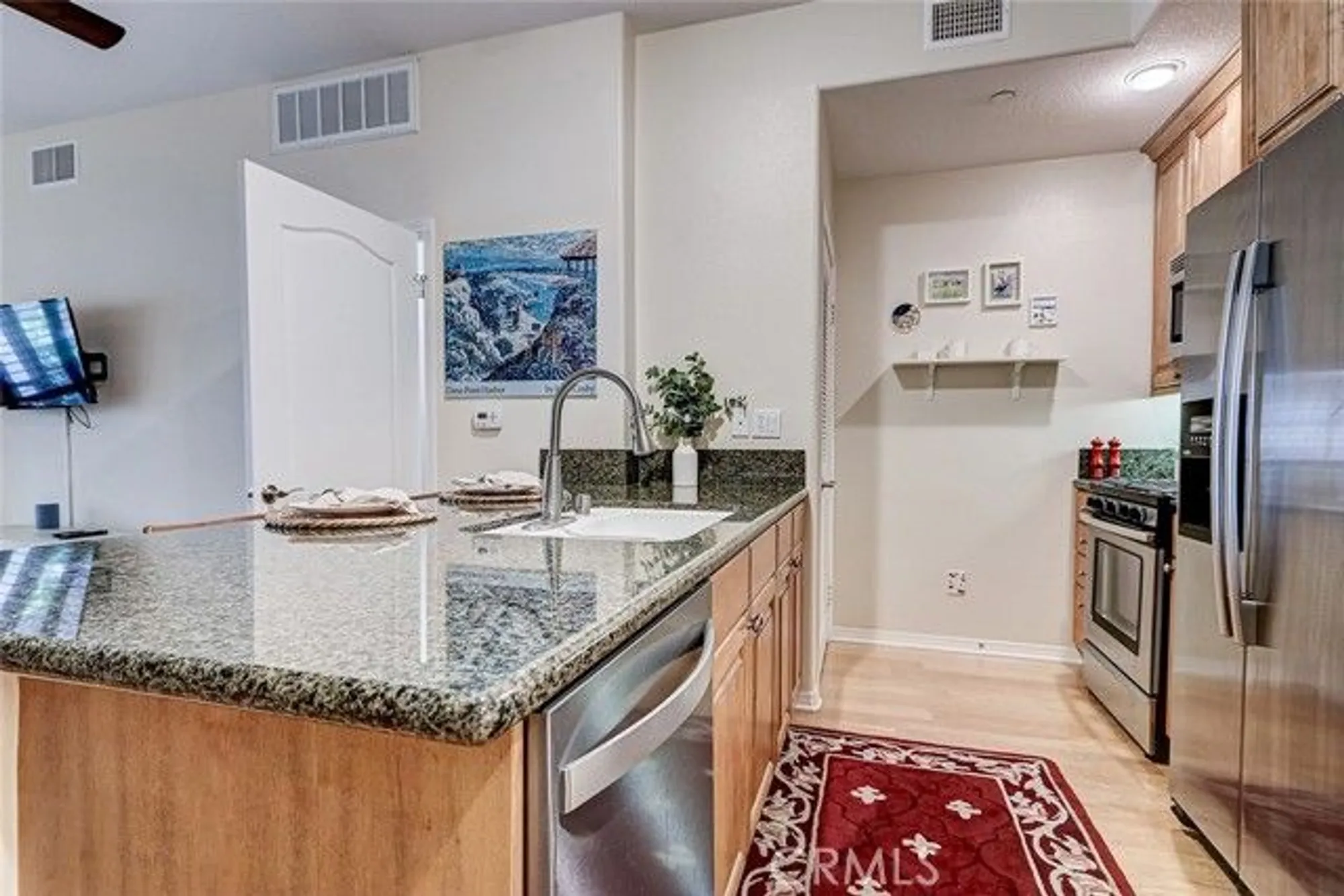 Property Slideshow image 7 of 27 | 2750 artesia blvd unit 110, Redondo Beach, CA, 90278