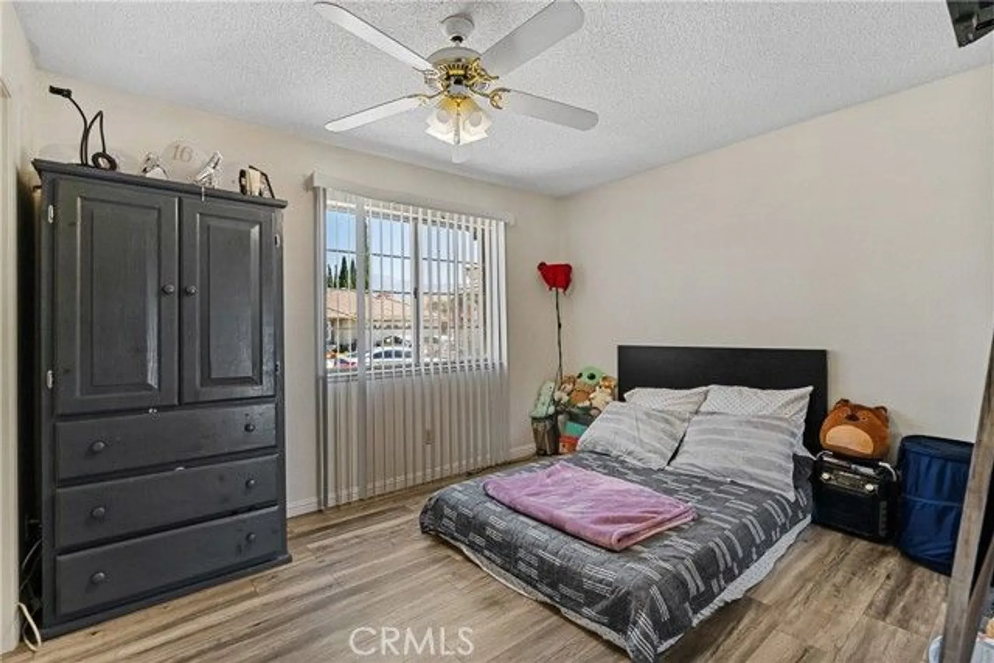 Property Slideshow image 19 of 43 | 2906 summer set cir, Banning, CA, 92220