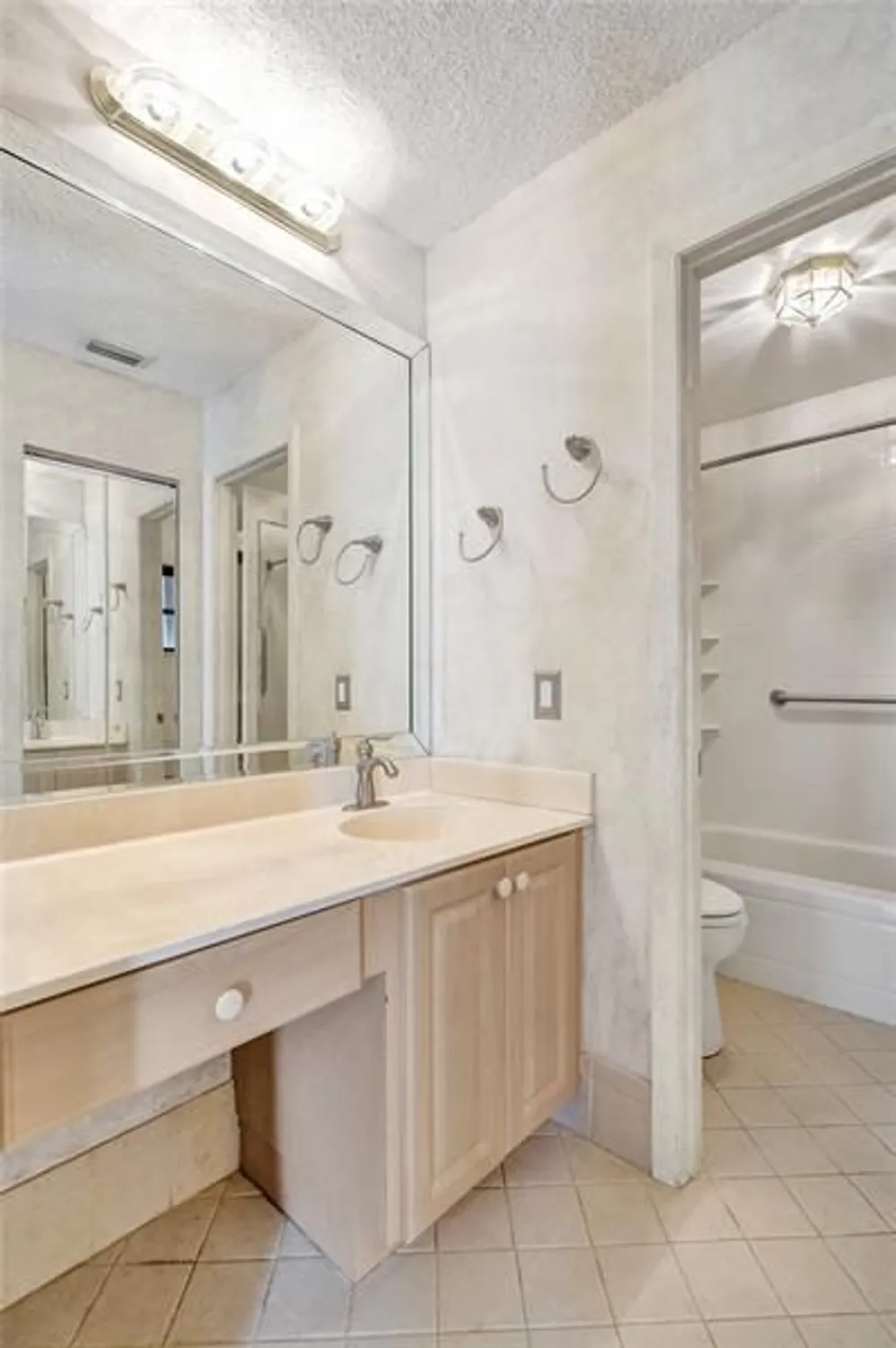 Property Slideshow image 29 of 94 | 1622 sw 19th ave, Deerfield Beach, FL, 33442